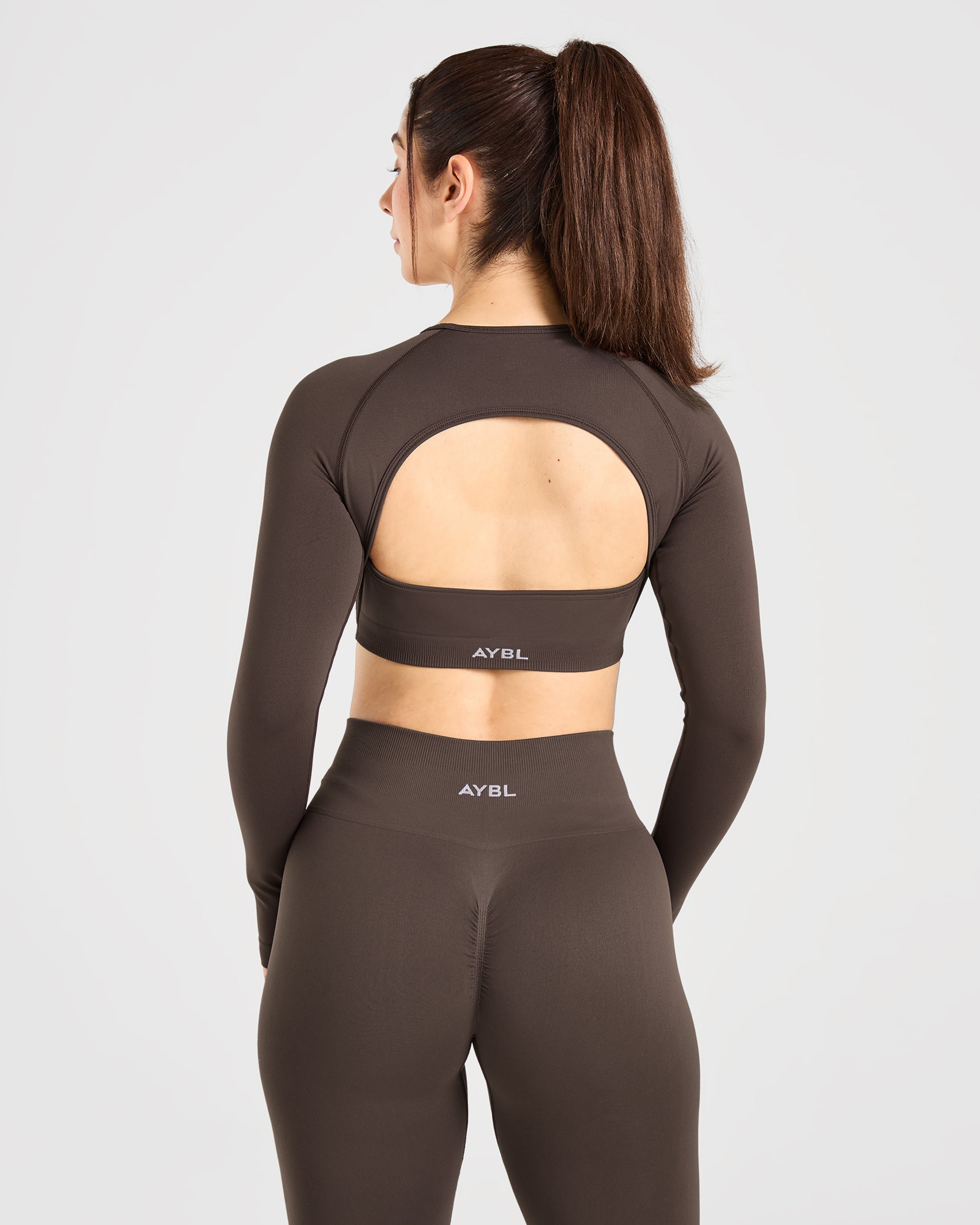 Power Seamless Long Sleeve Crop Top - Chestnut Braun