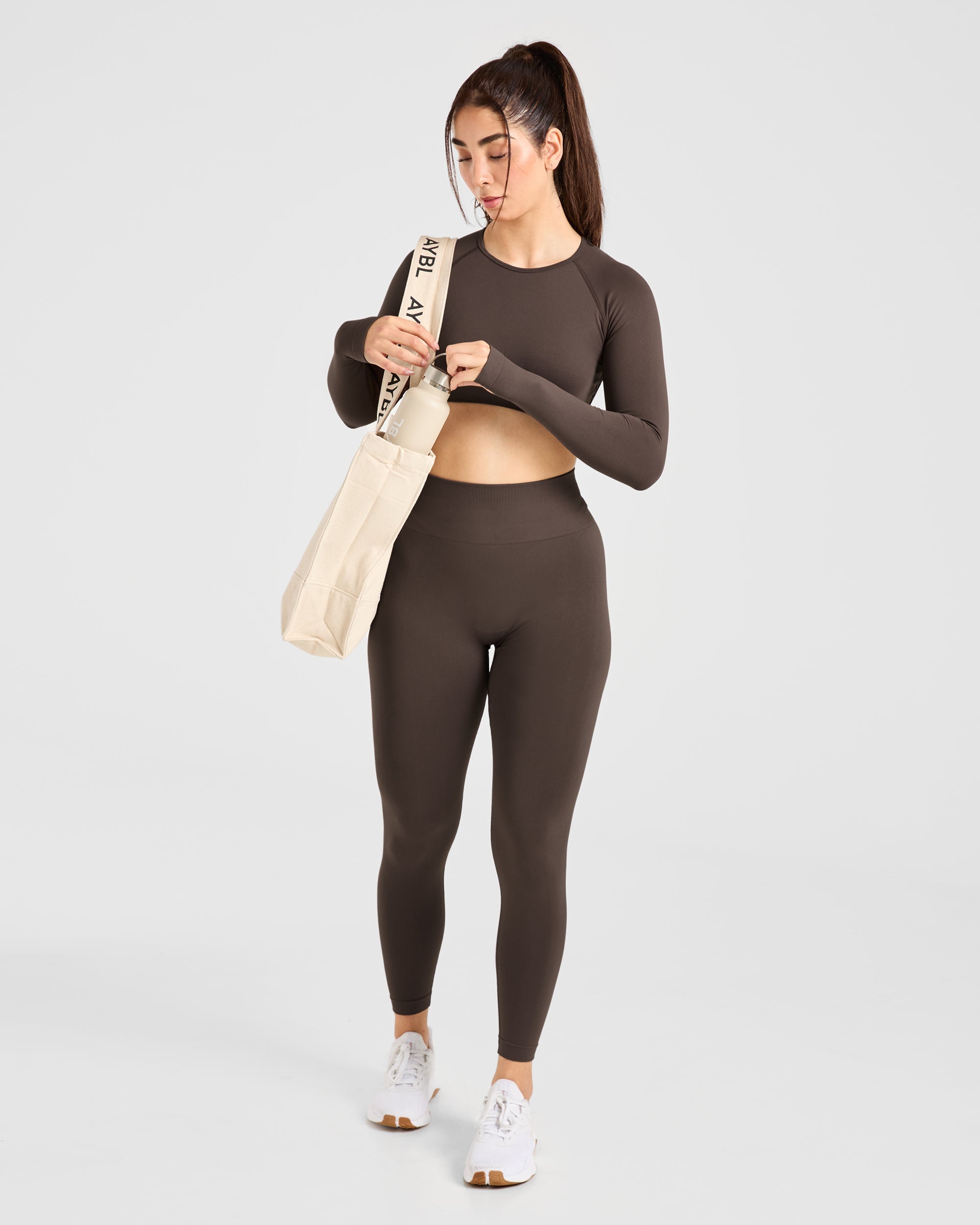 Power Seamless Long Sleeve Crop Top - Chestnut Braun