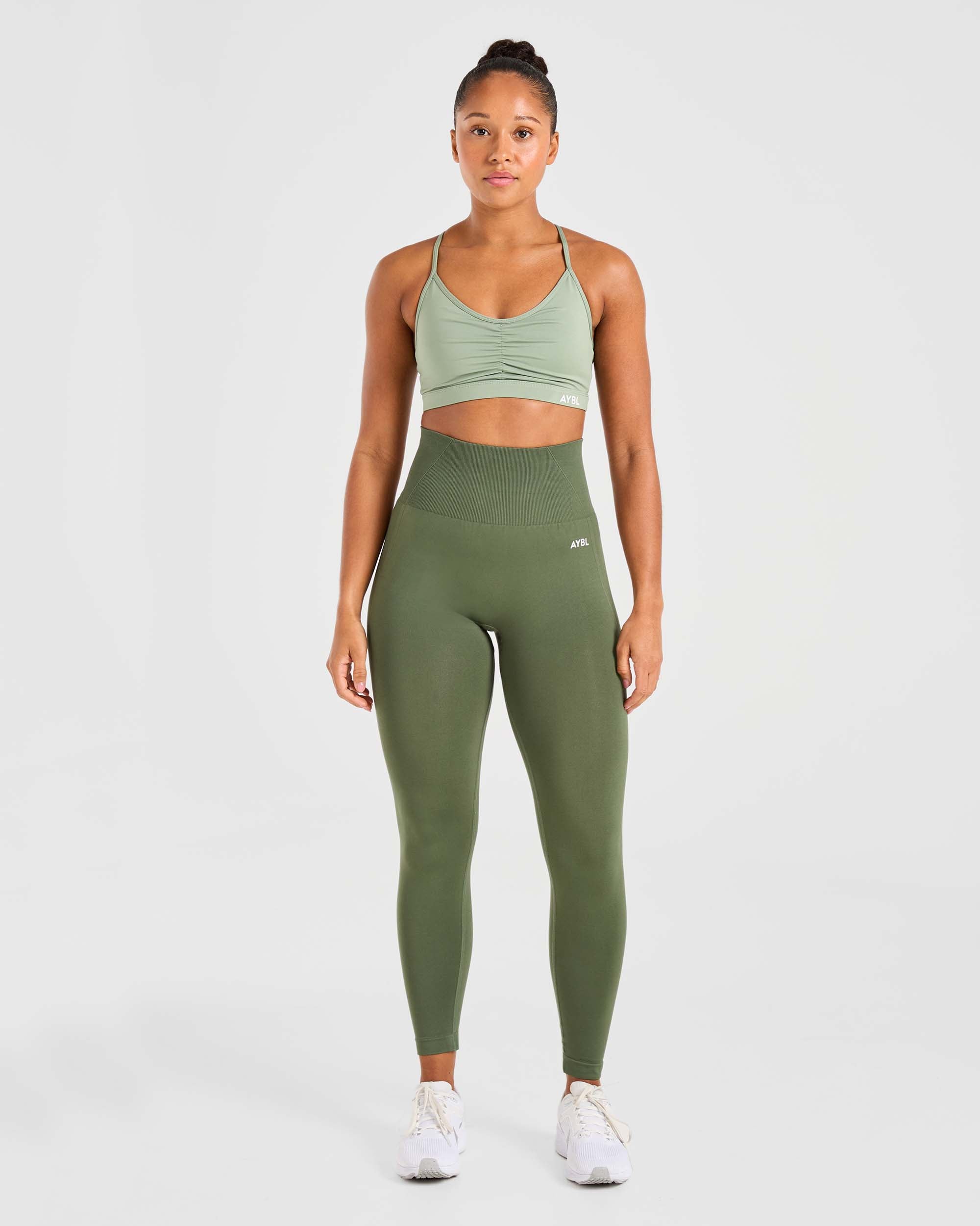 Essential Ruched Sports Bra - Olive Grün