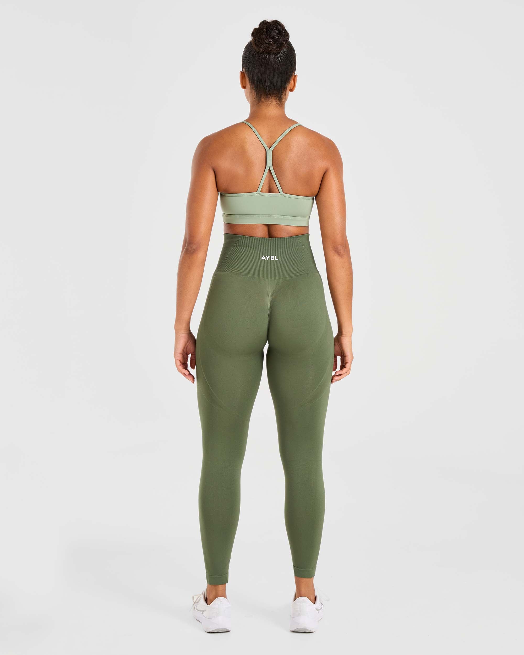 Essential Ruched Sports Bra - Olive Grün