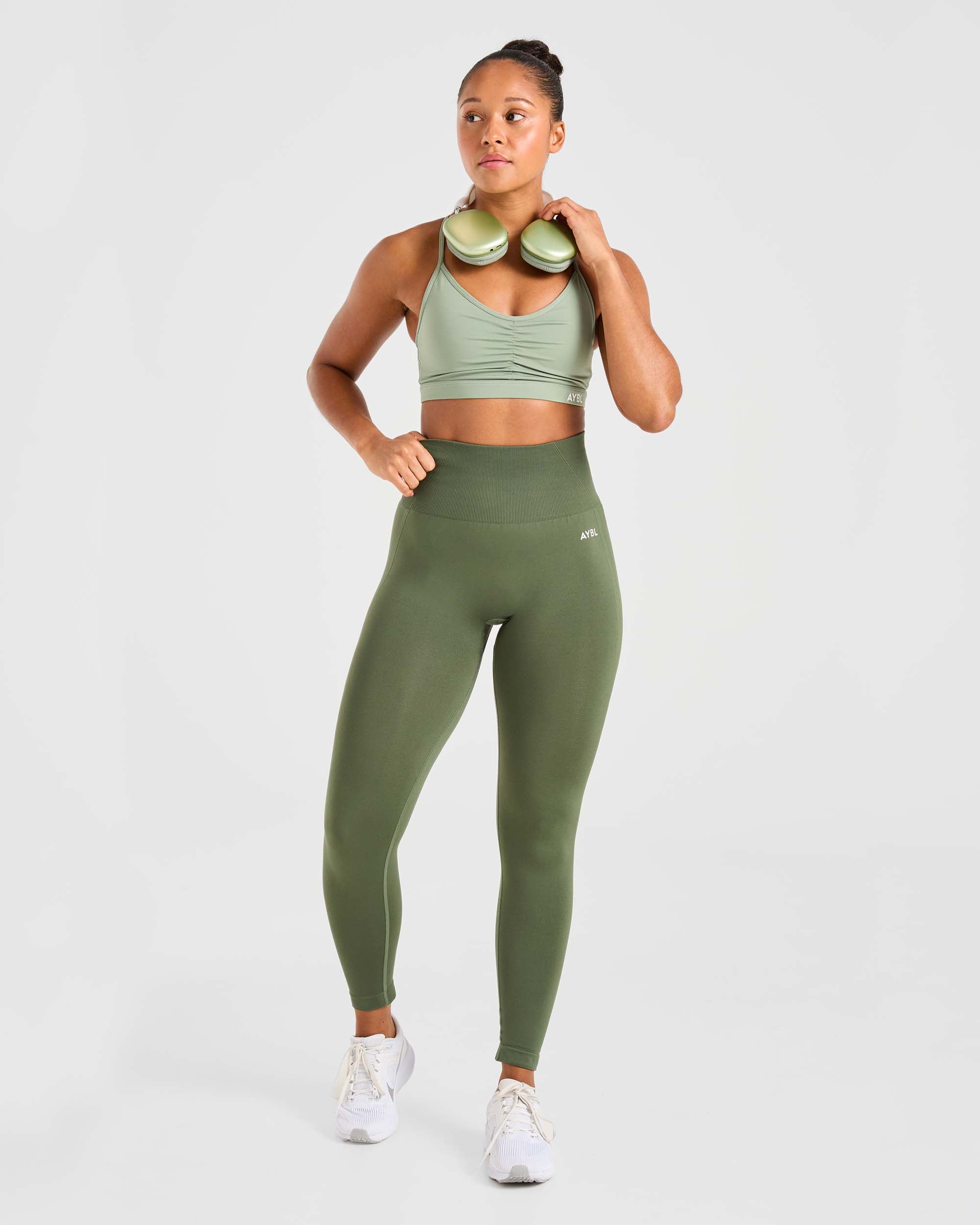 Essential Ruched Sports Bra - Olive Grün