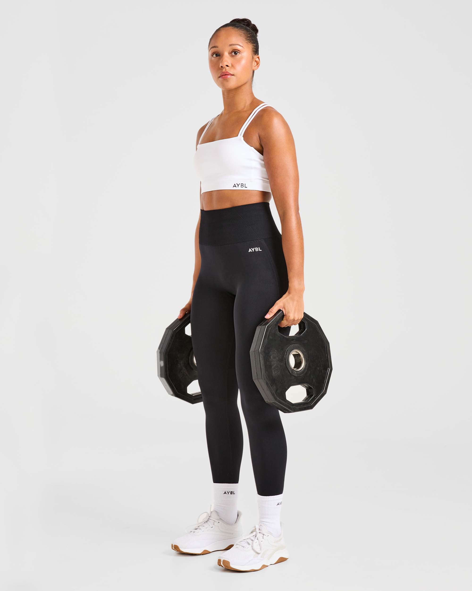 Essential Bandeau Sports Bra - Weiß