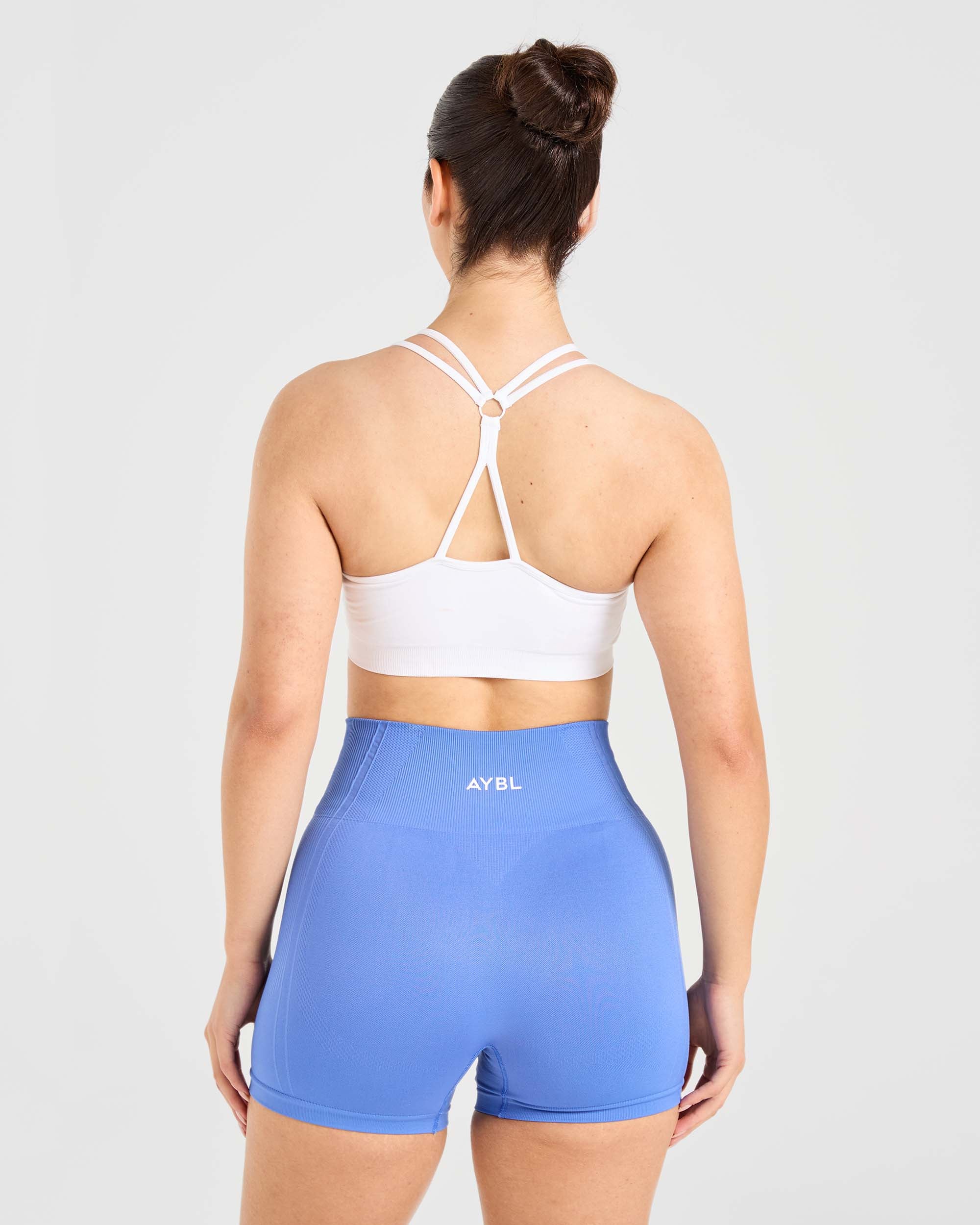 Essential Seamless Ruched Sports Bra - Weiß