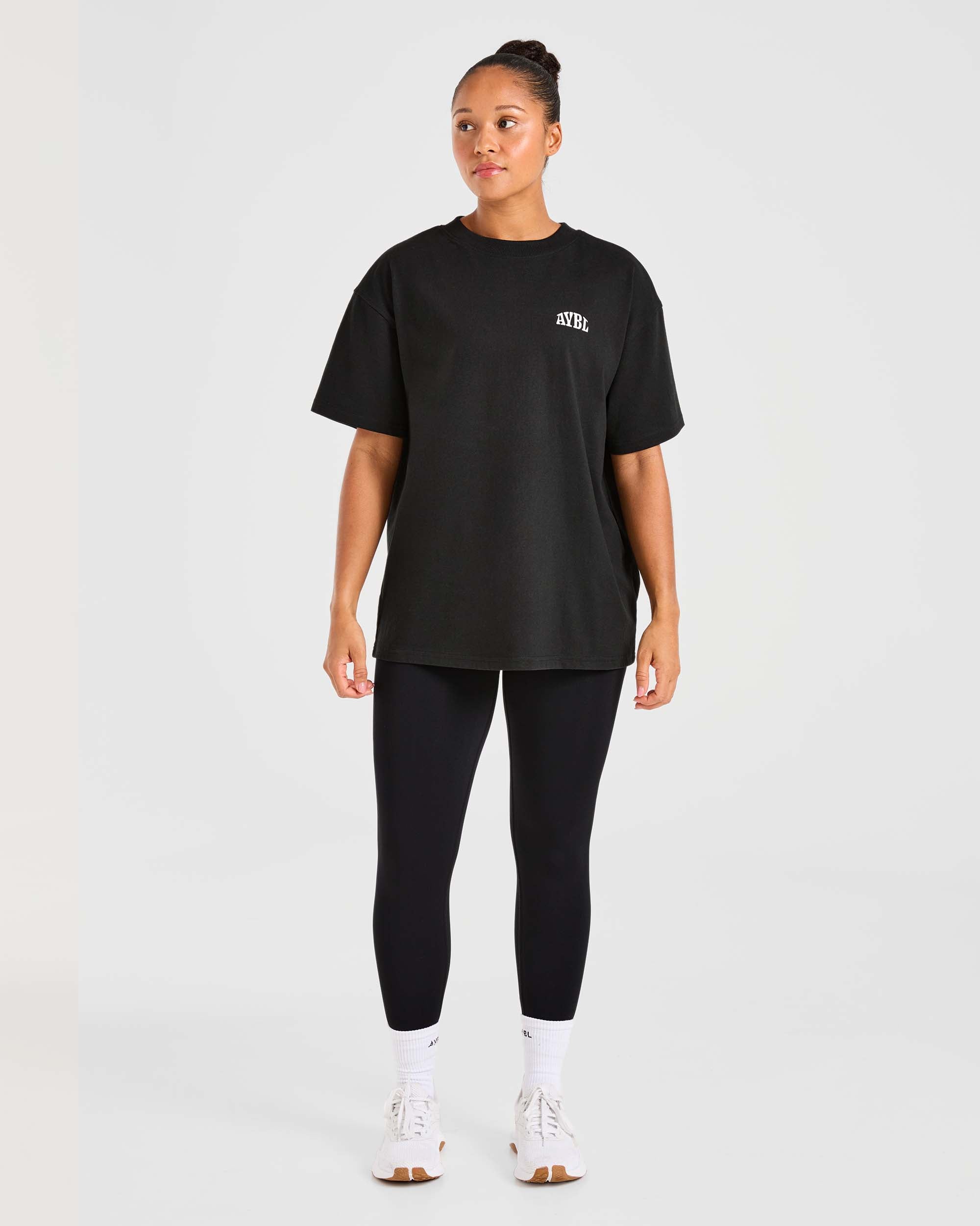 Mind Over Matter Oversized T Shirt - Schwarz