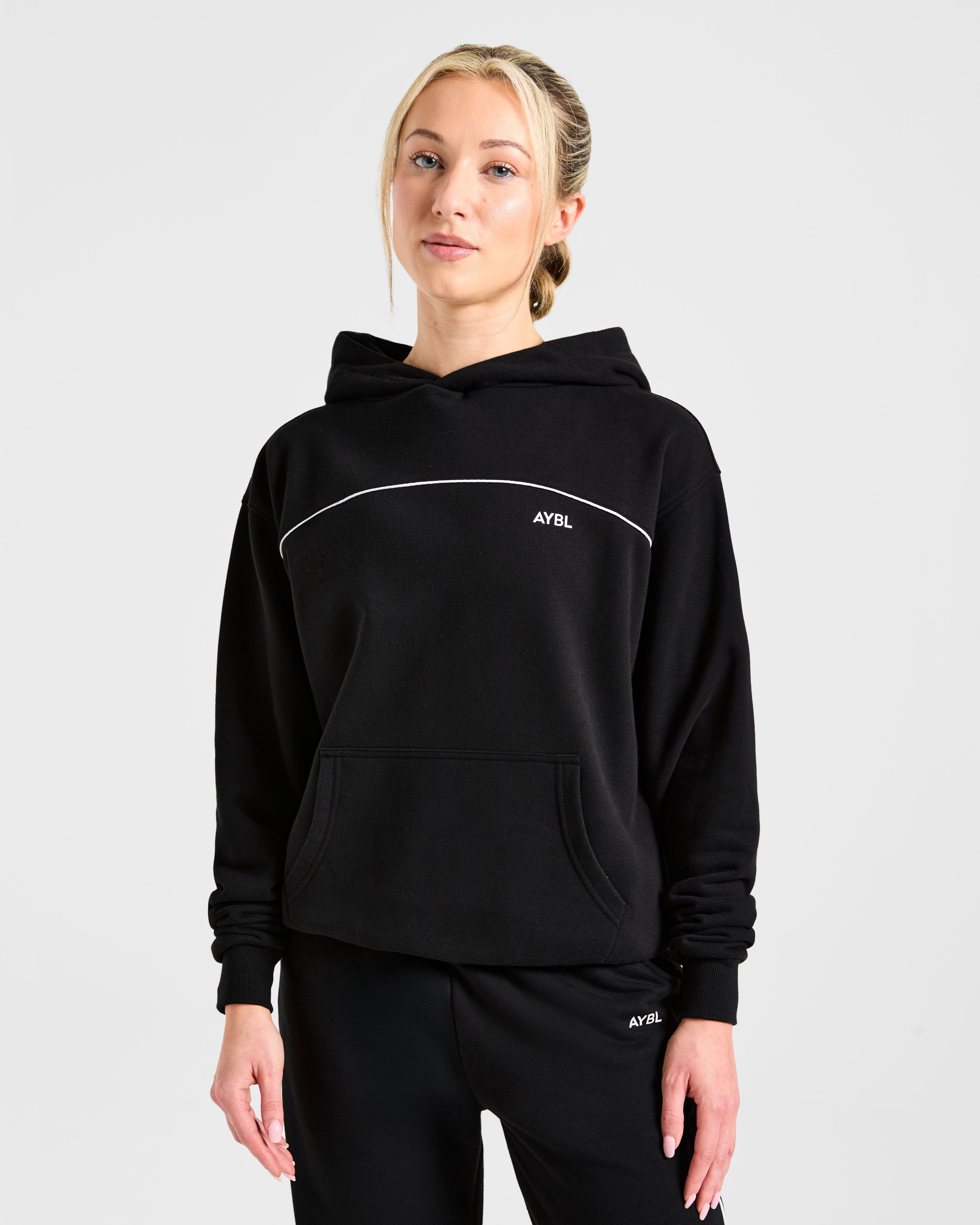 Form Hoodie - Schwarz