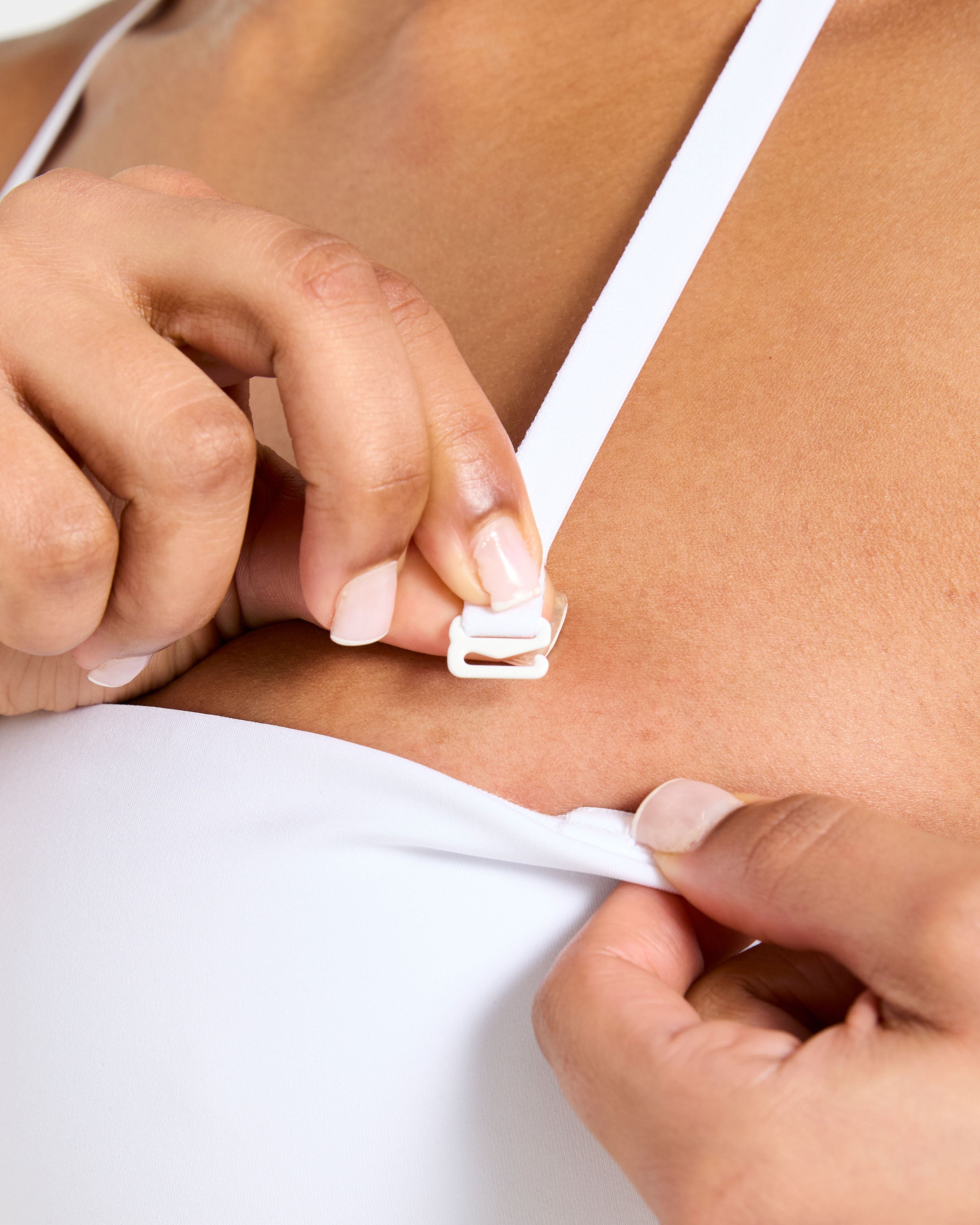 Essential Bandeau Sports Bra - Weiß