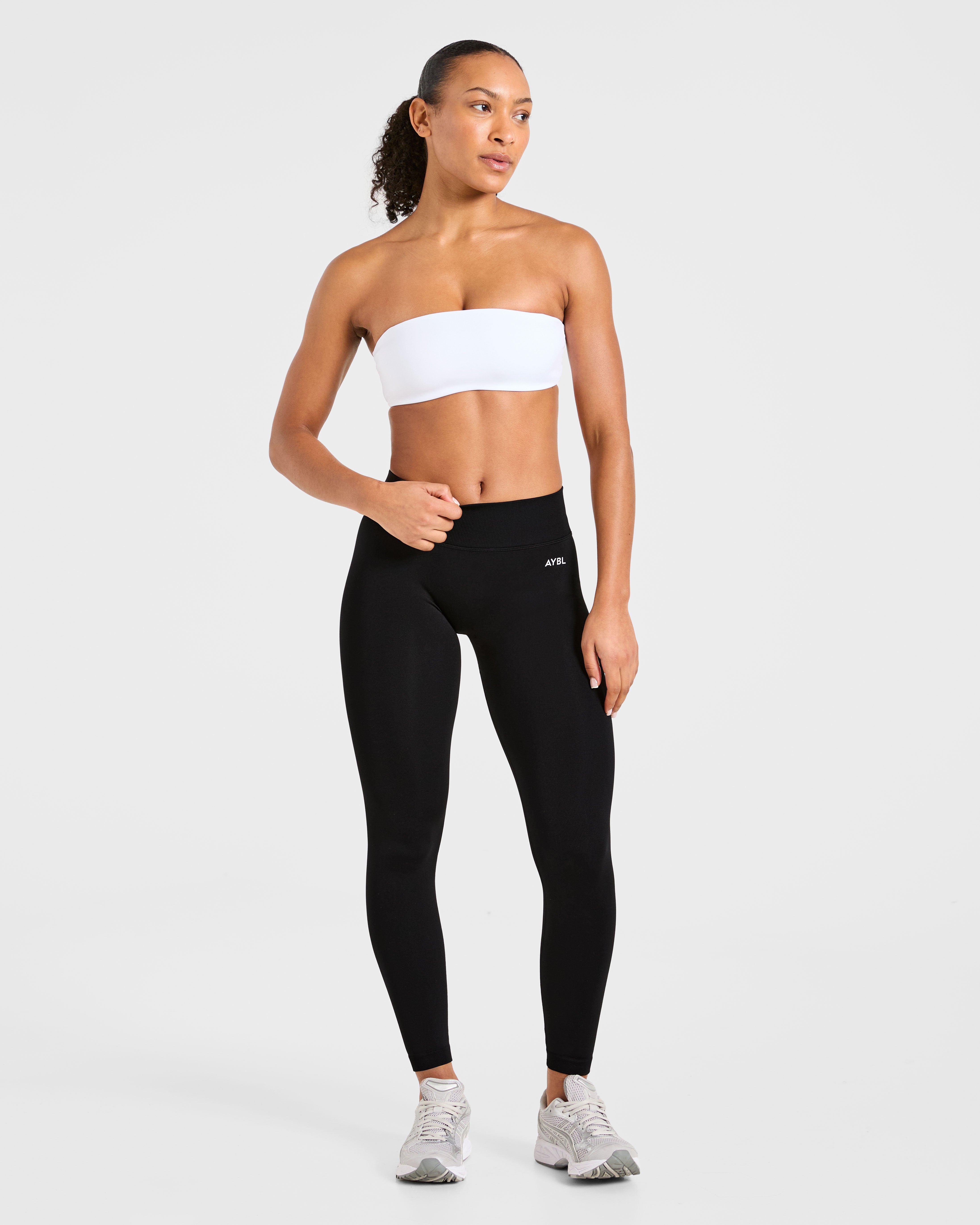 Essential Bandeau Sports Bra - Weiß