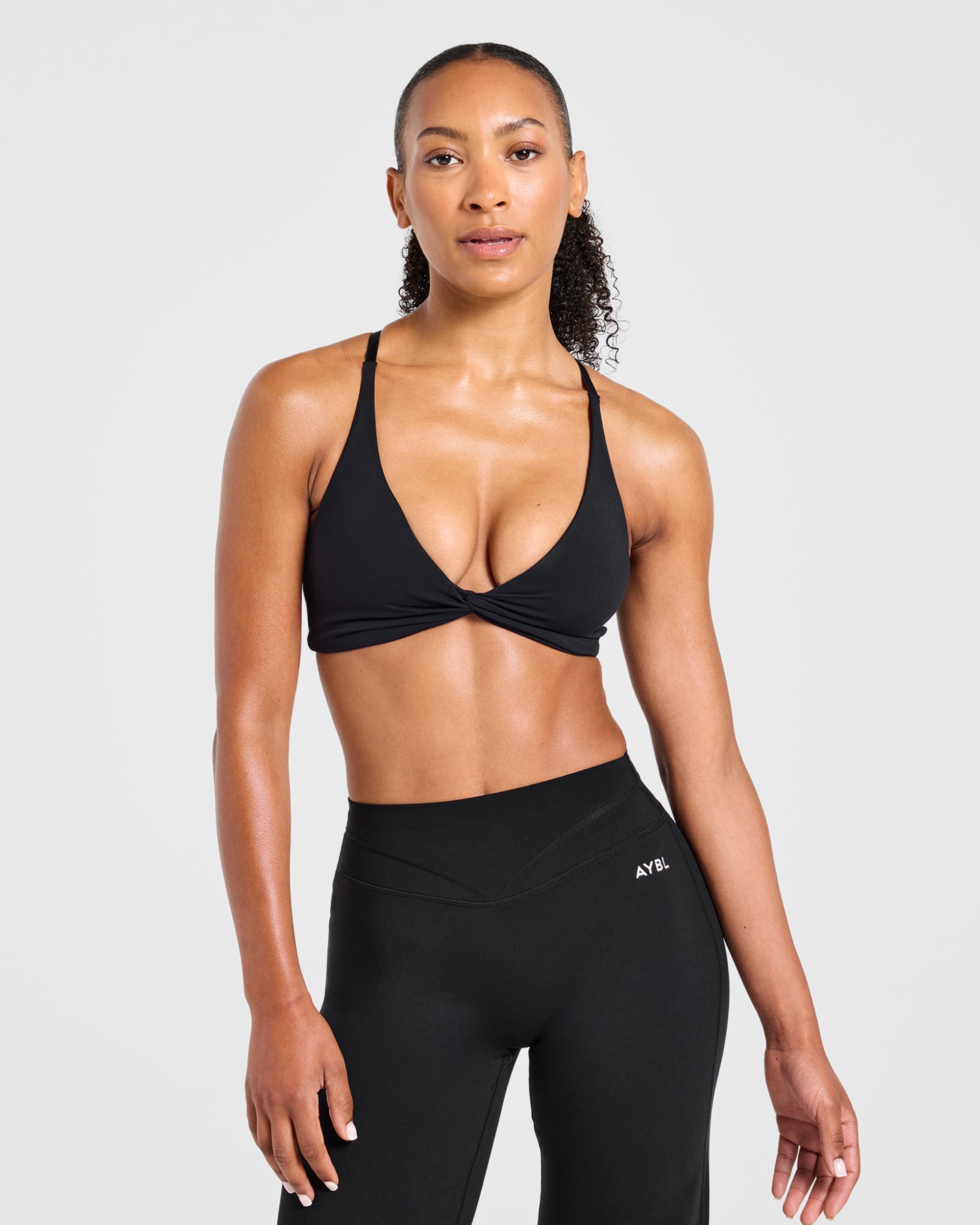 Engage Sports Bra - Schwarz