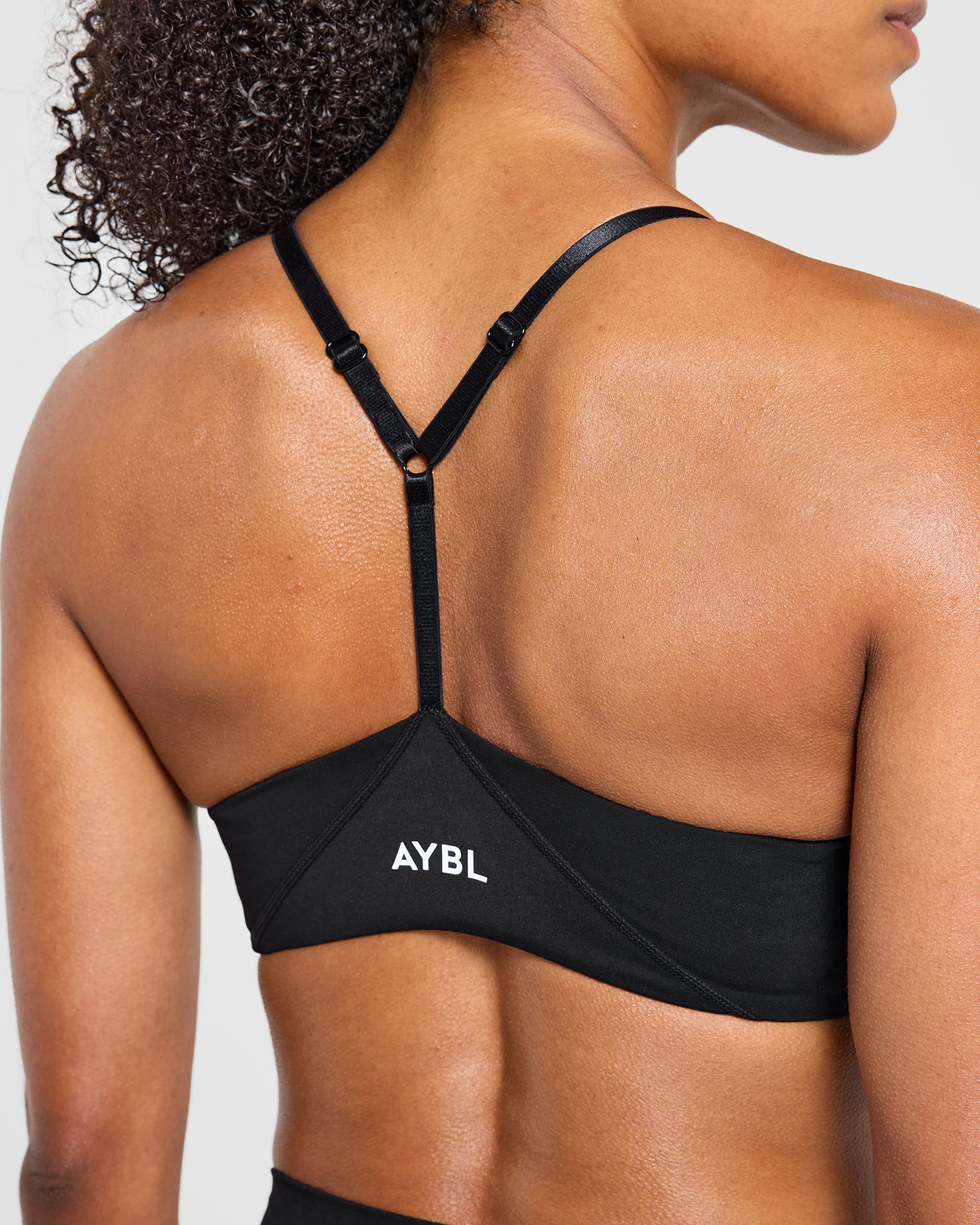 Engage Sports Bra - Schwarz