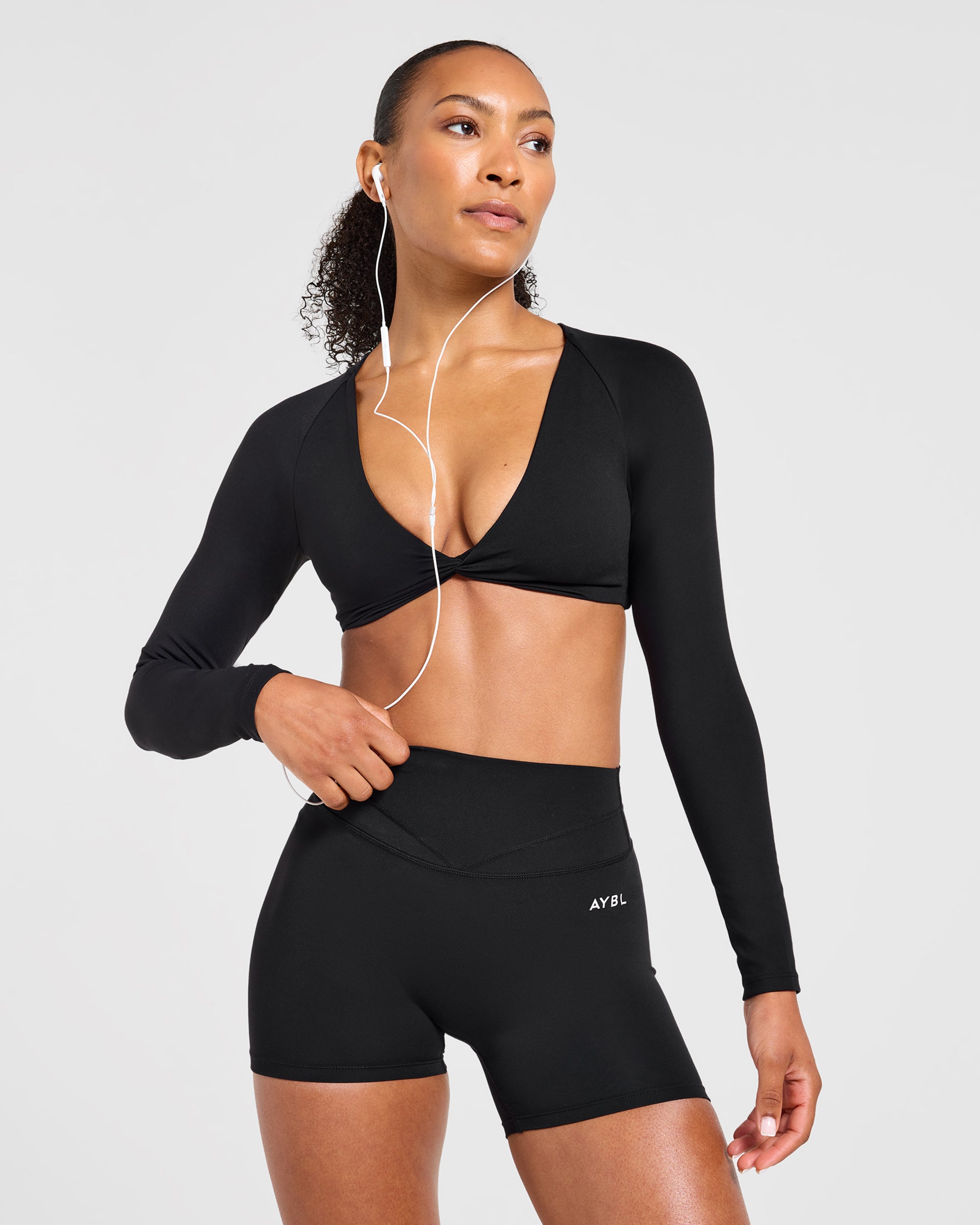 Engage Long Sleeve Crop Top - Schwarz