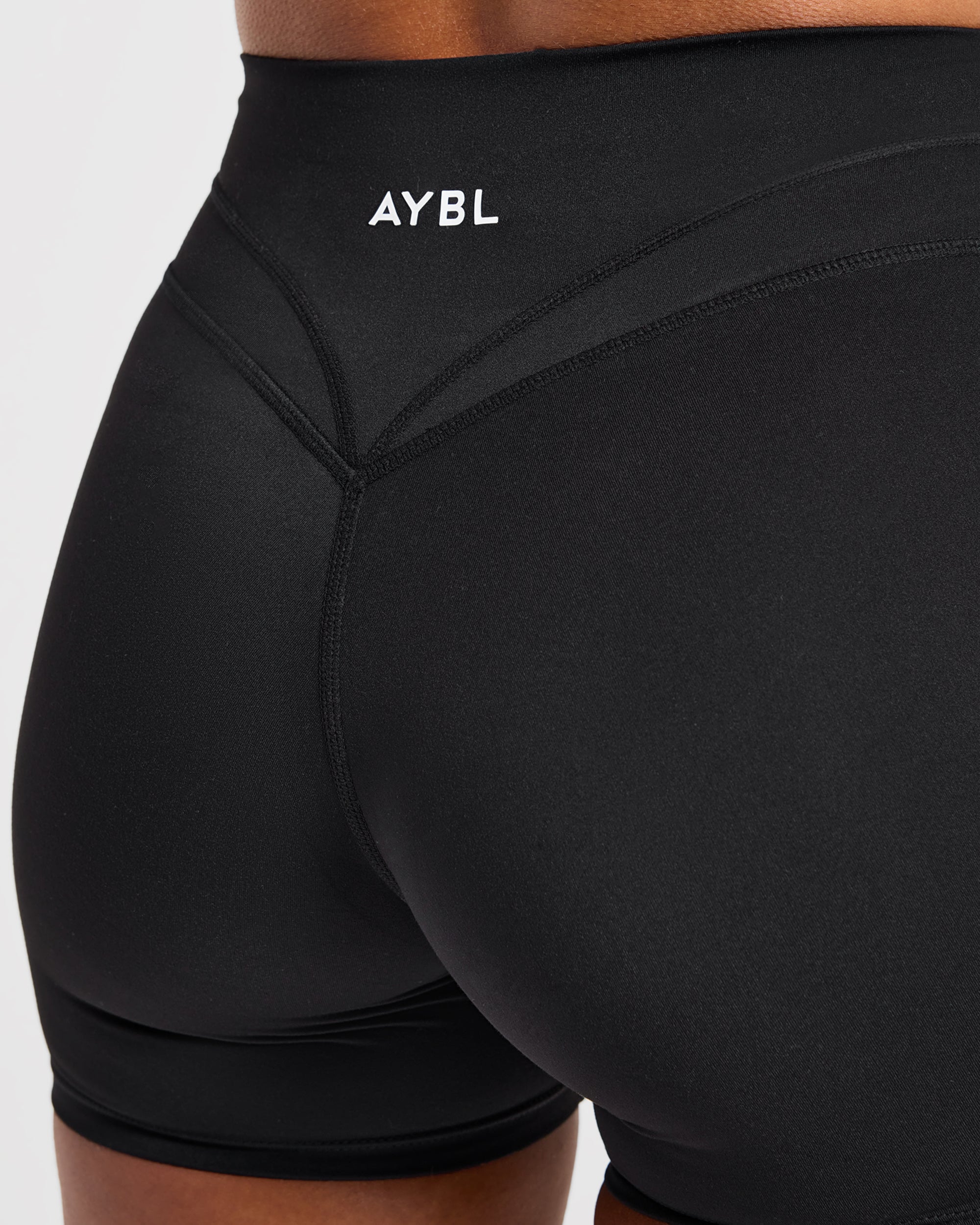 Engage Shorts - Schwarz