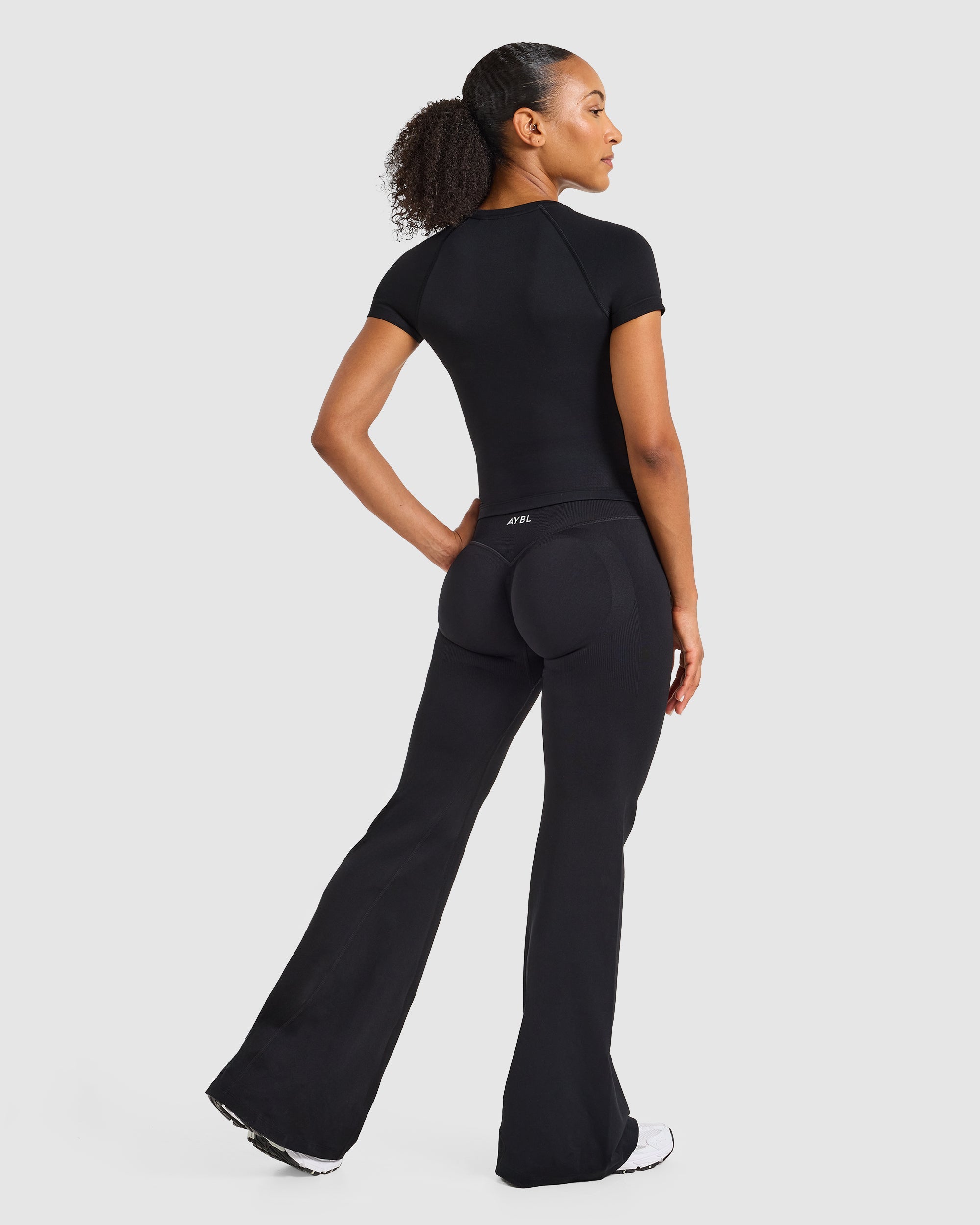 Enhance Seamless Short Sleeve Top - Schwarz
