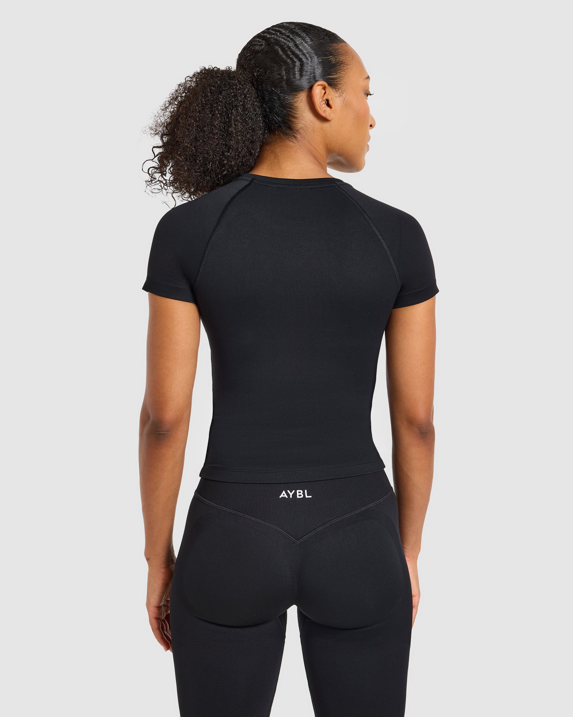 Enhance Seamless Short Sleeve Top - Schwarz