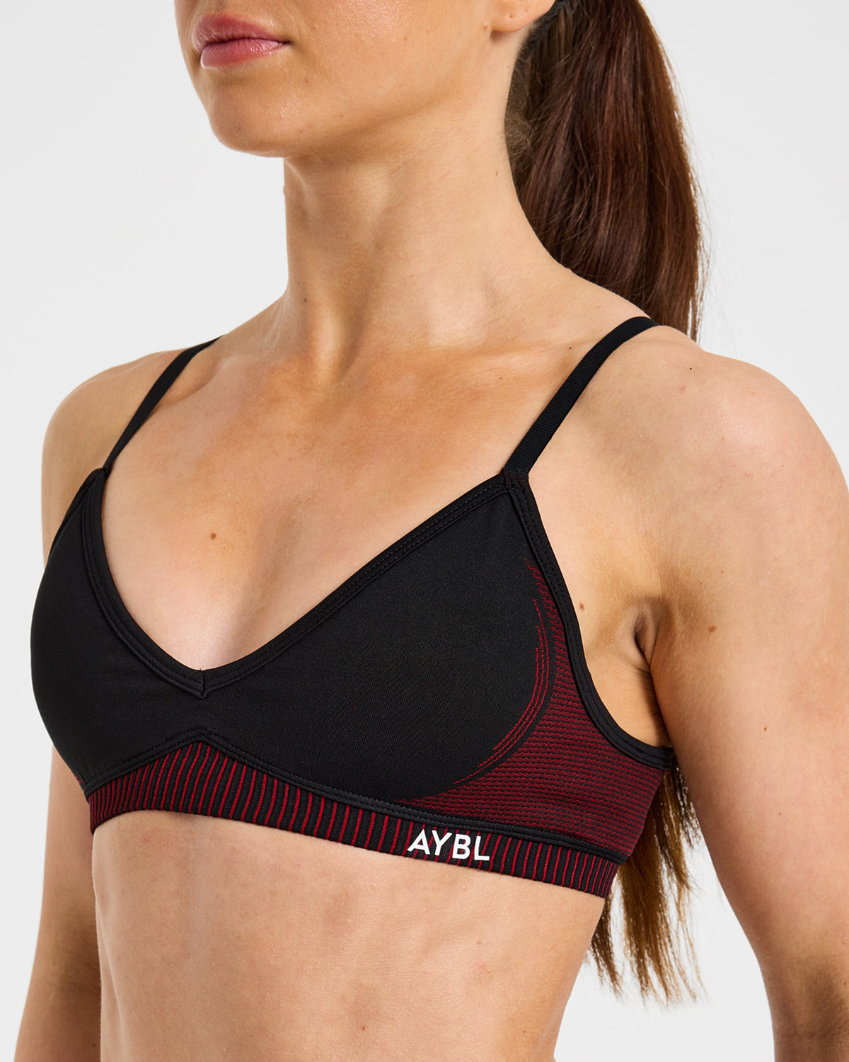 Charge Seamless Sports Bra - Schwarz/Rot