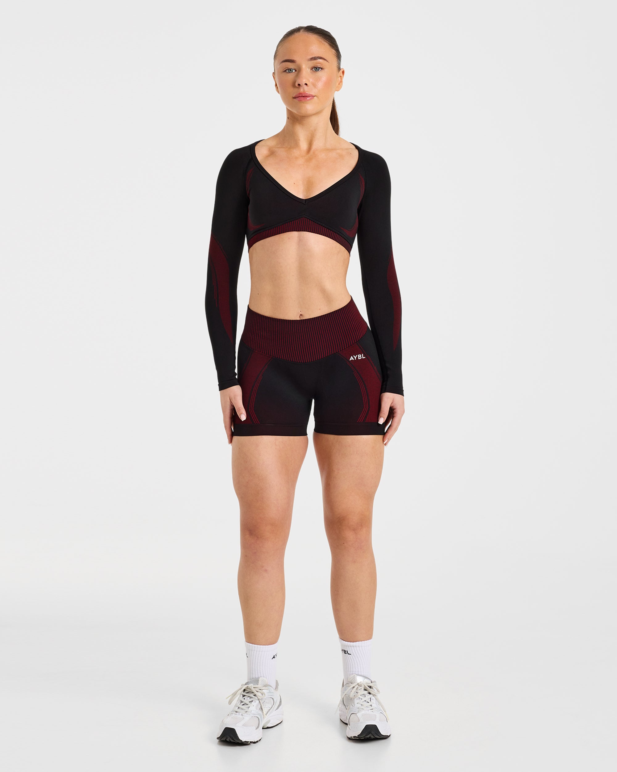 Charge Seamless Shorts - Schwarz/Rot