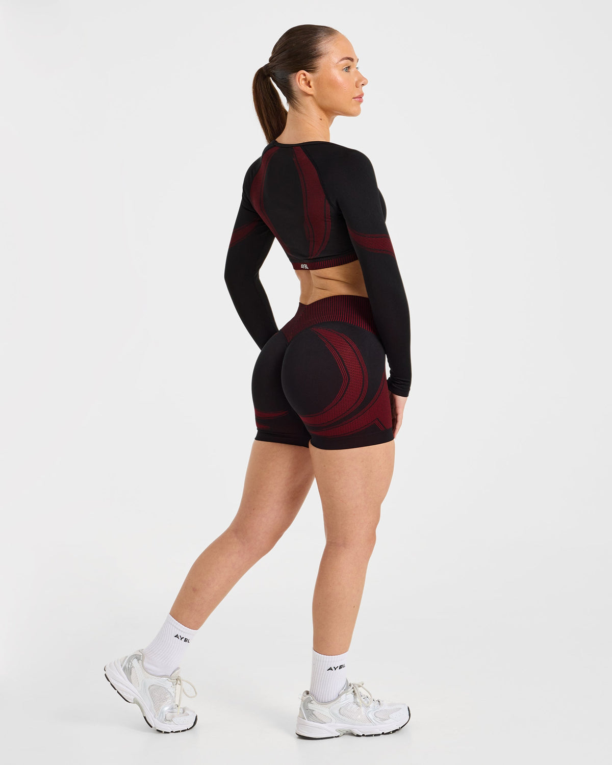 Charge Seamless Shorts - Schwarz/Rot