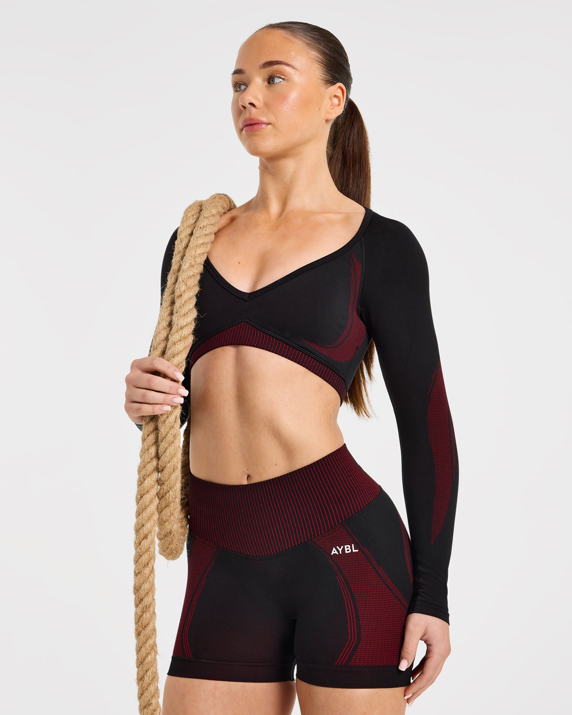 Charge Seamless Shorts - Schwarz/Rot