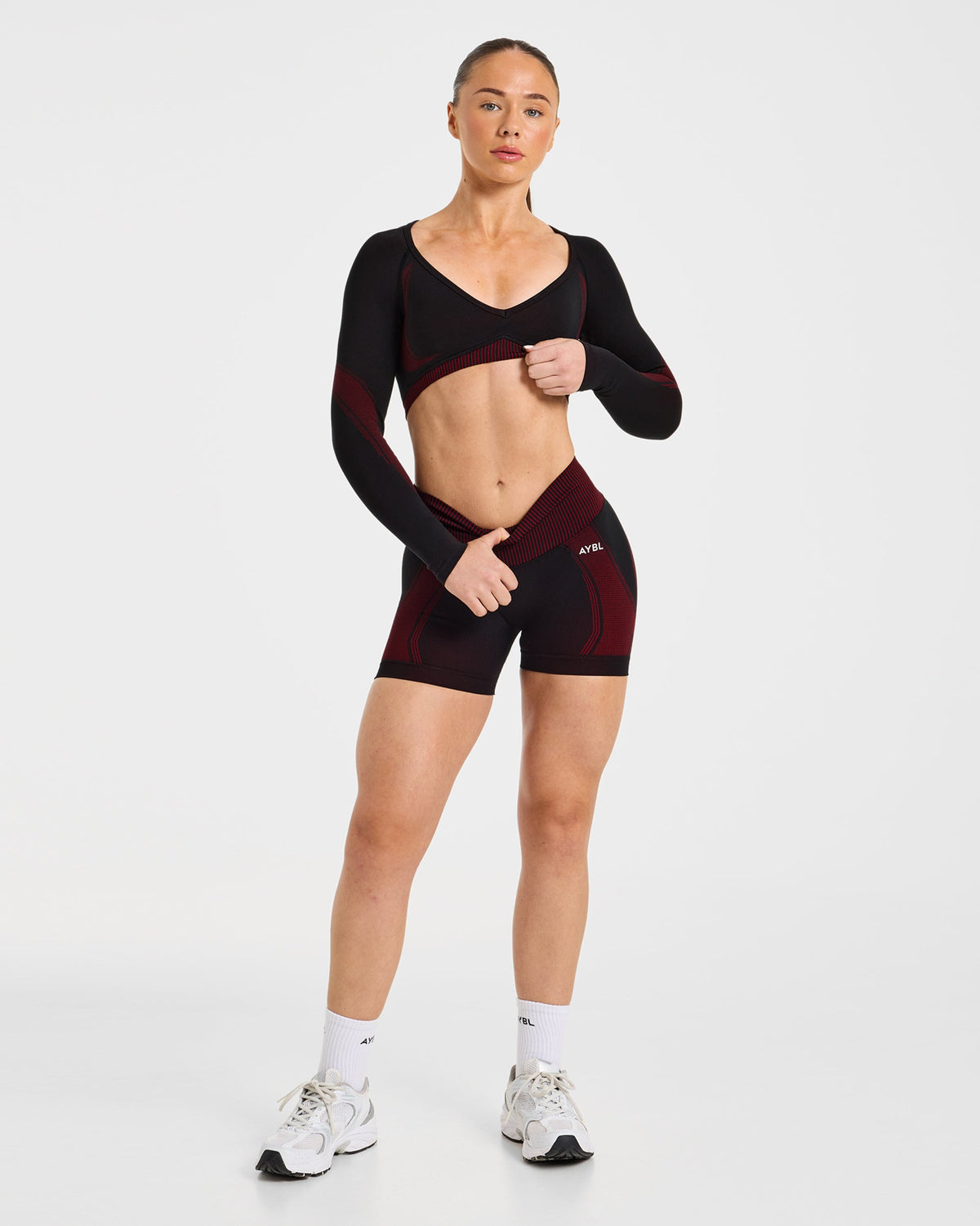 Charge Seamless Shorts - Schwarz/Rot
