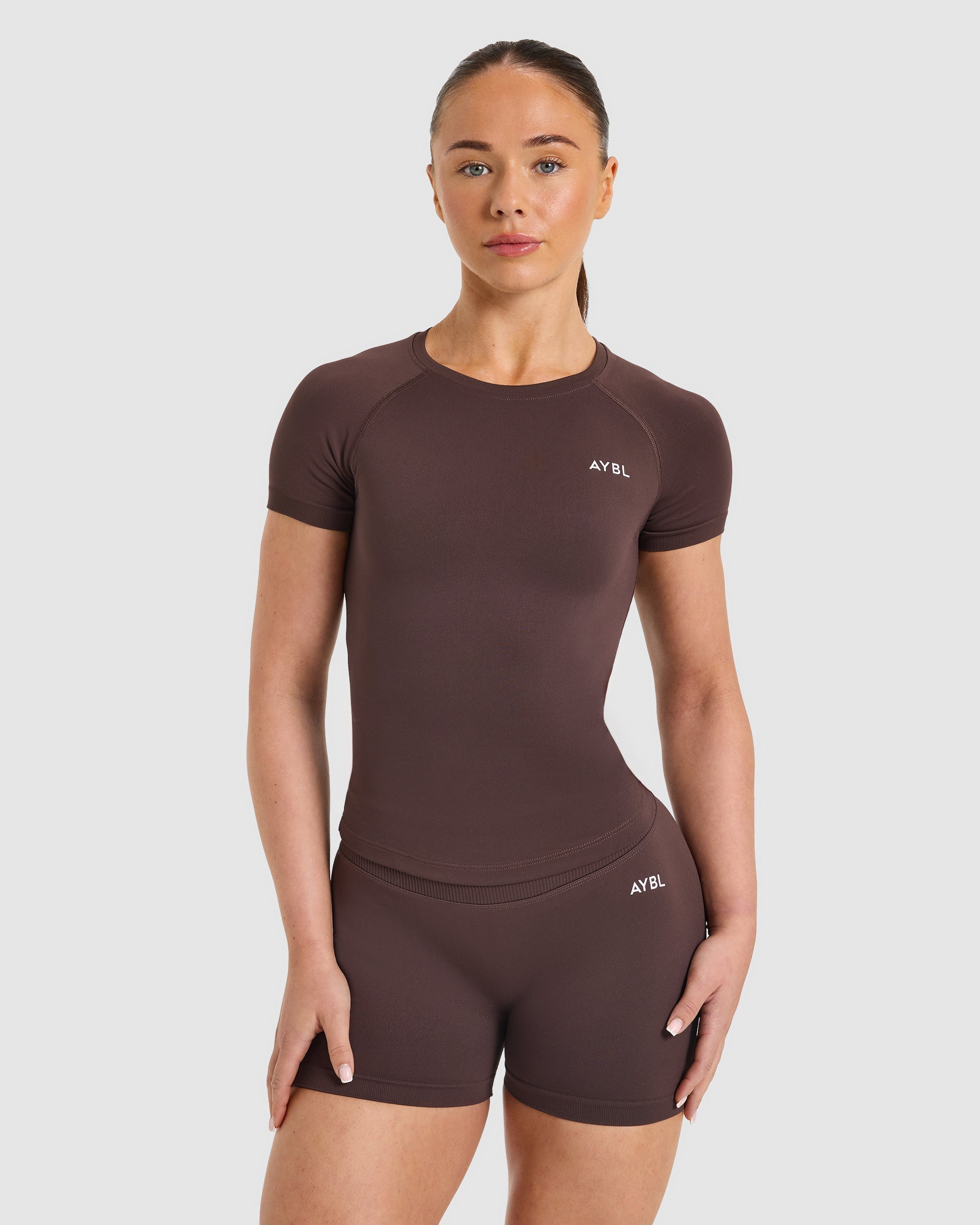 Enhance Seamless Short Sleeve Top - Cocoa Braun