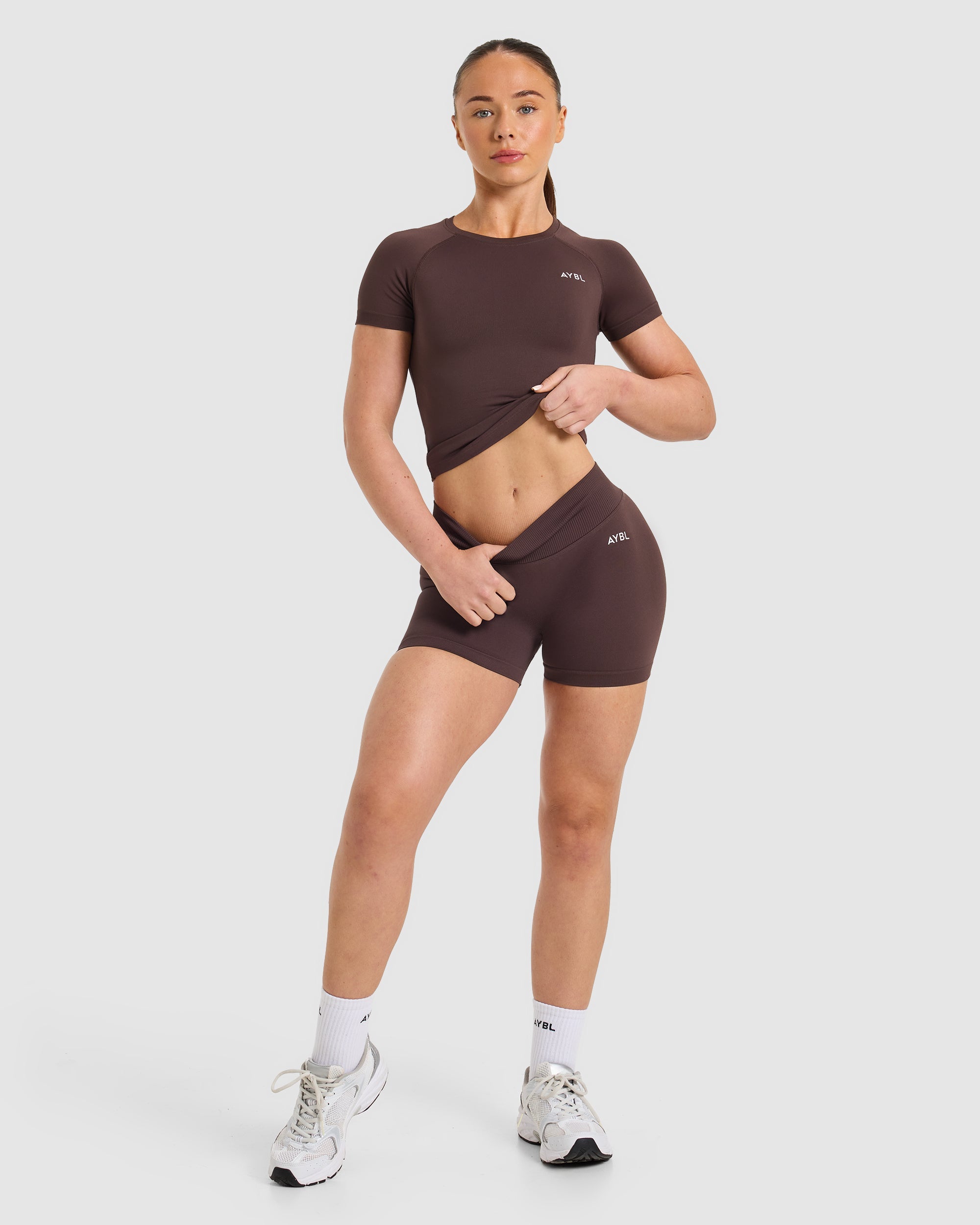 Enhance Seamless Short Sleeve Top - Cocoa Braun