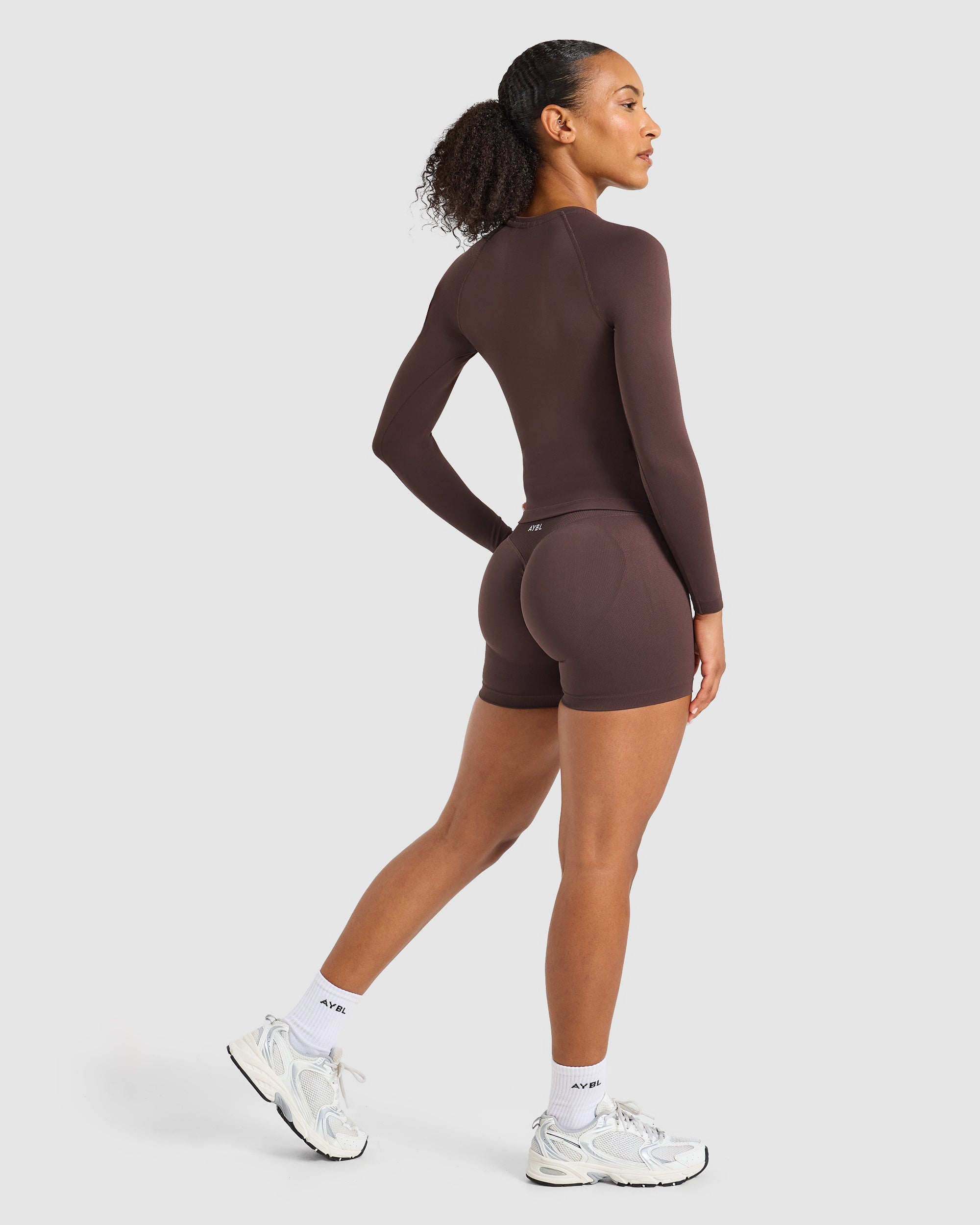 Enhance Seamless Long Sleeve Top - Cocoa Braun