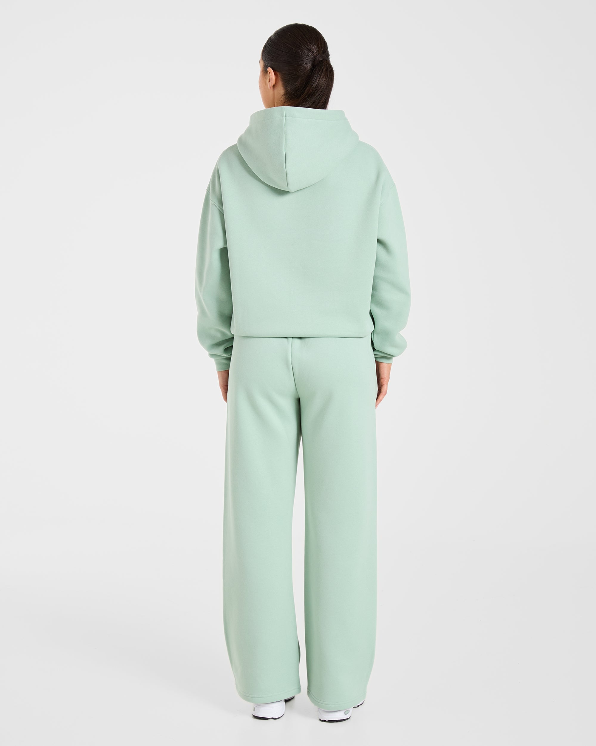 Varsity 2.0 Oversized Straight Leg Joggers - Sage Grün