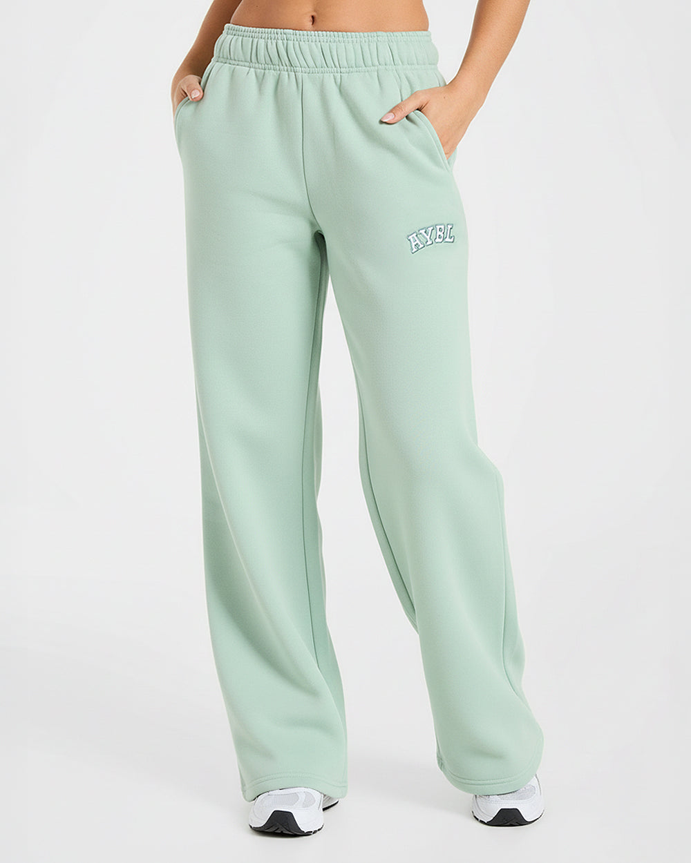 Varsity 2.0 Oversized Straight Leg Joggers - Sage Grün