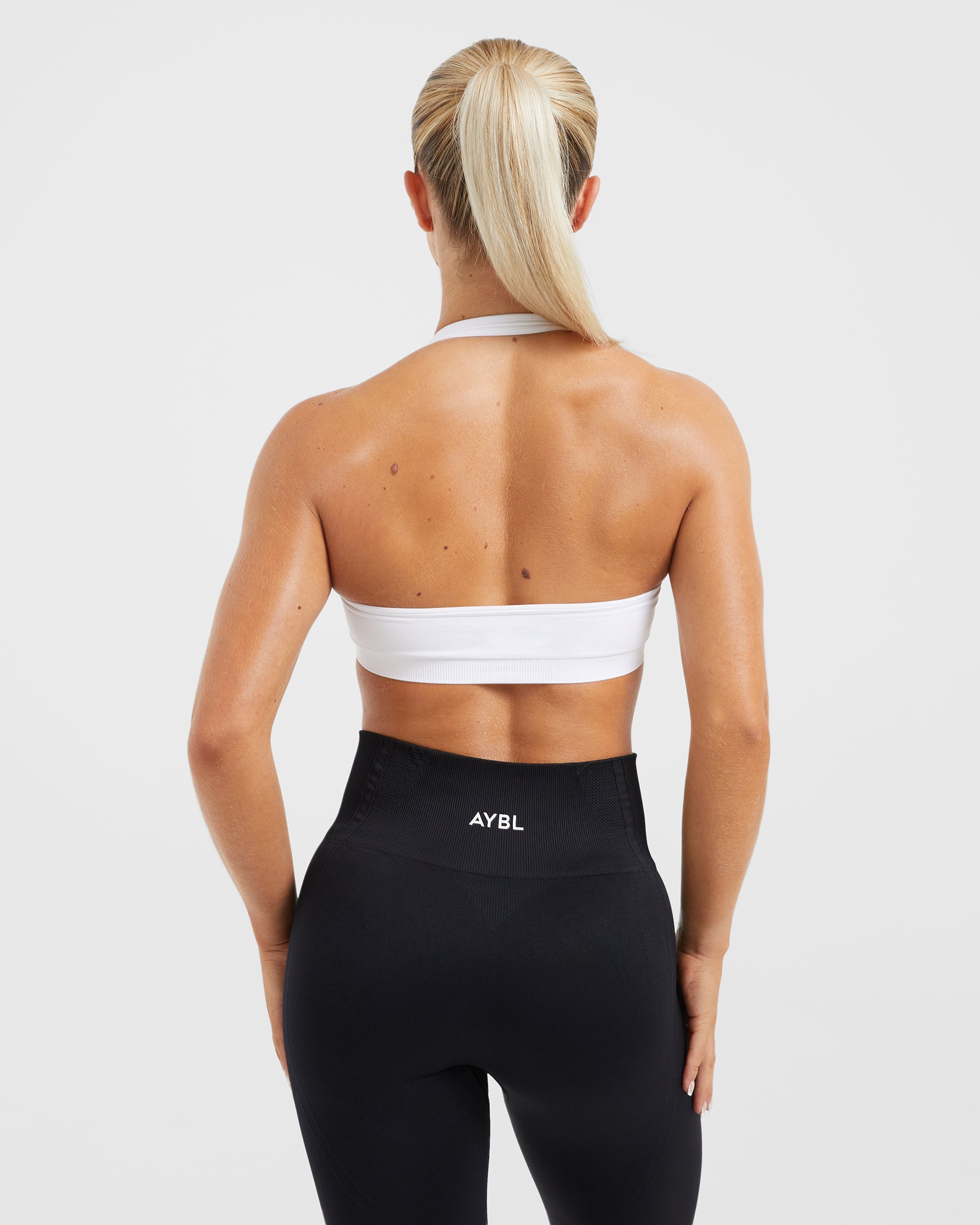 Essential Seamless Halterneck Sports Bra - Weiß