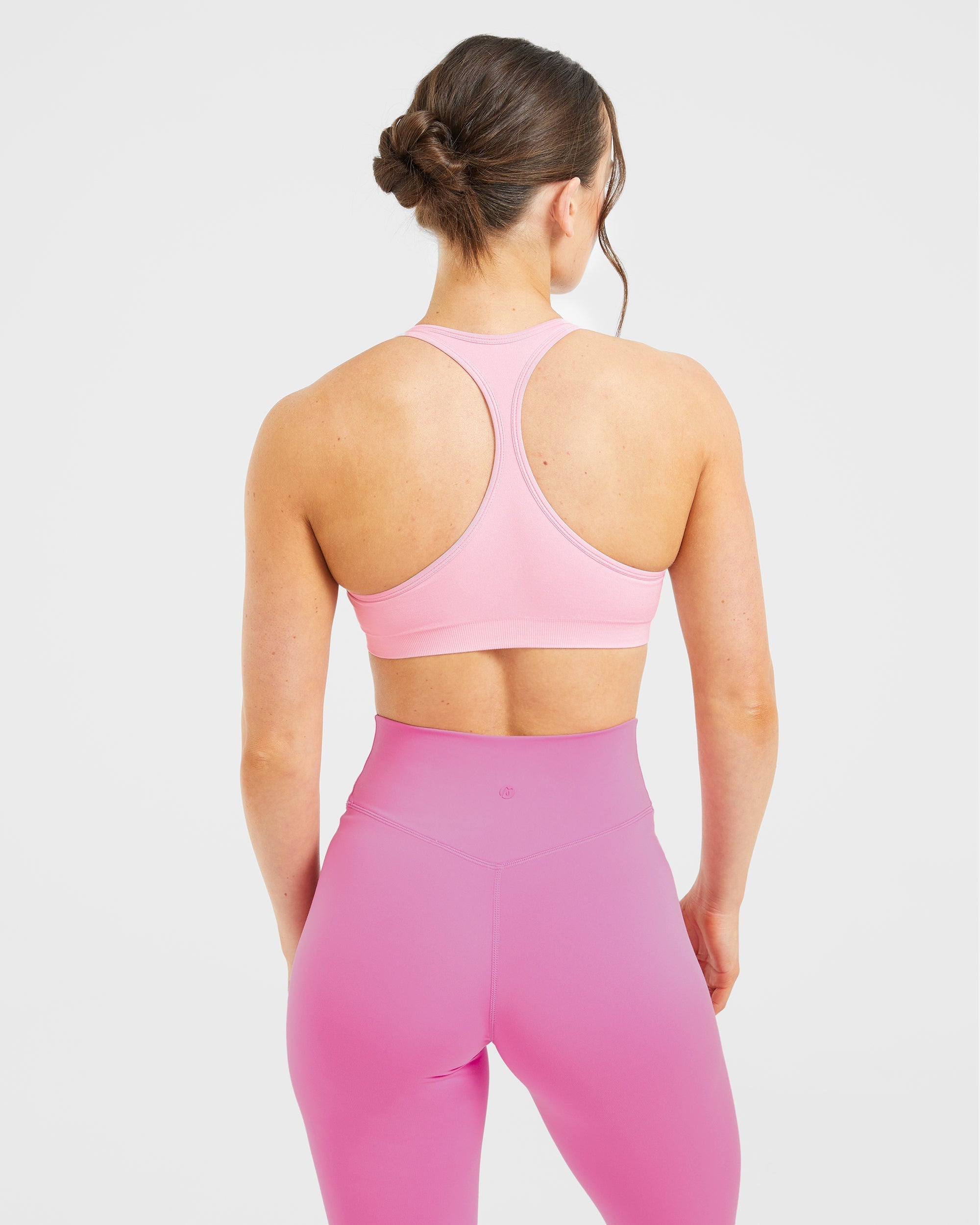 Essential Seamless Racer Back Sports Bra - Baby Rosa