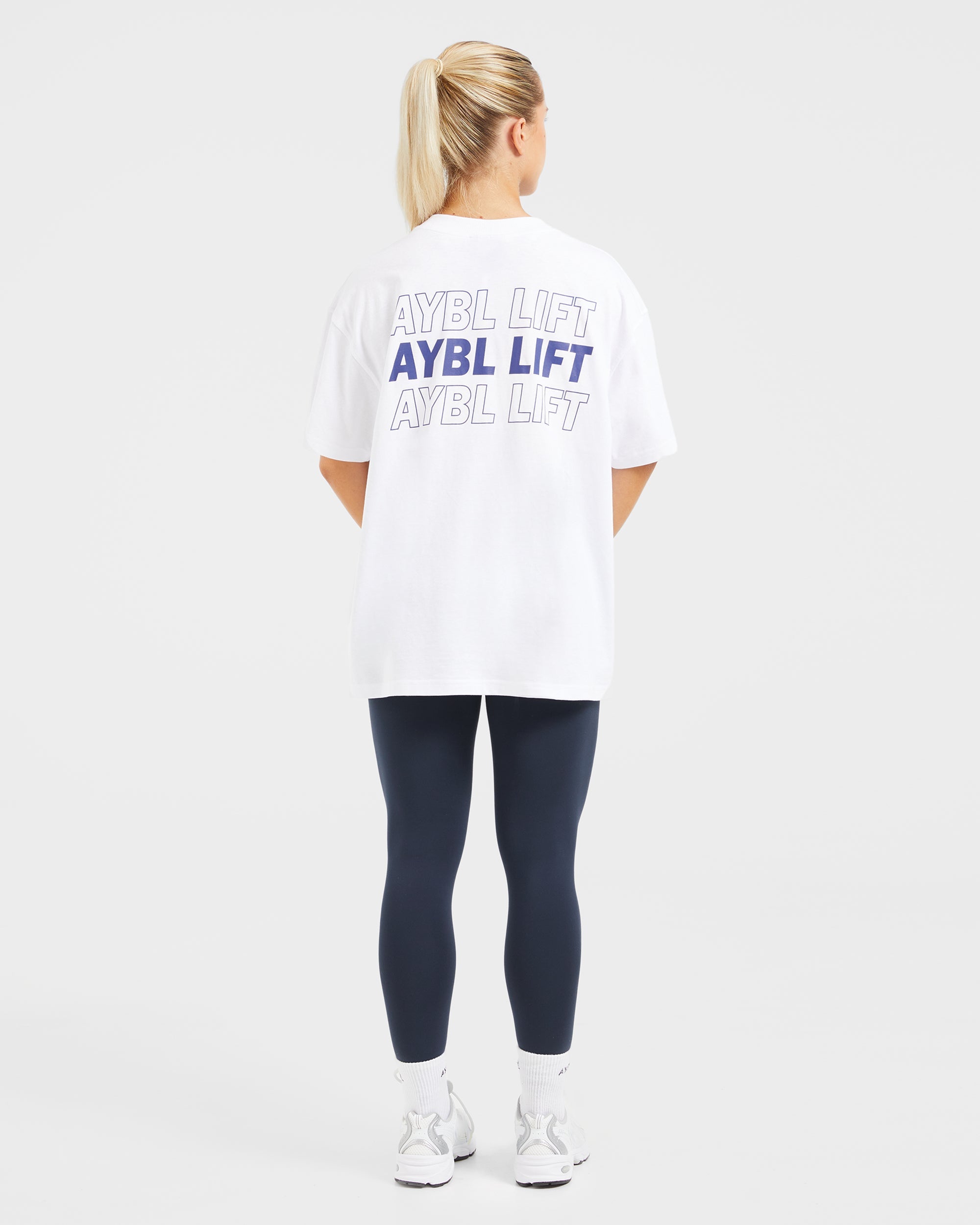 AYBL Lift Italic Oversized T Shirt - Weiß/Navy