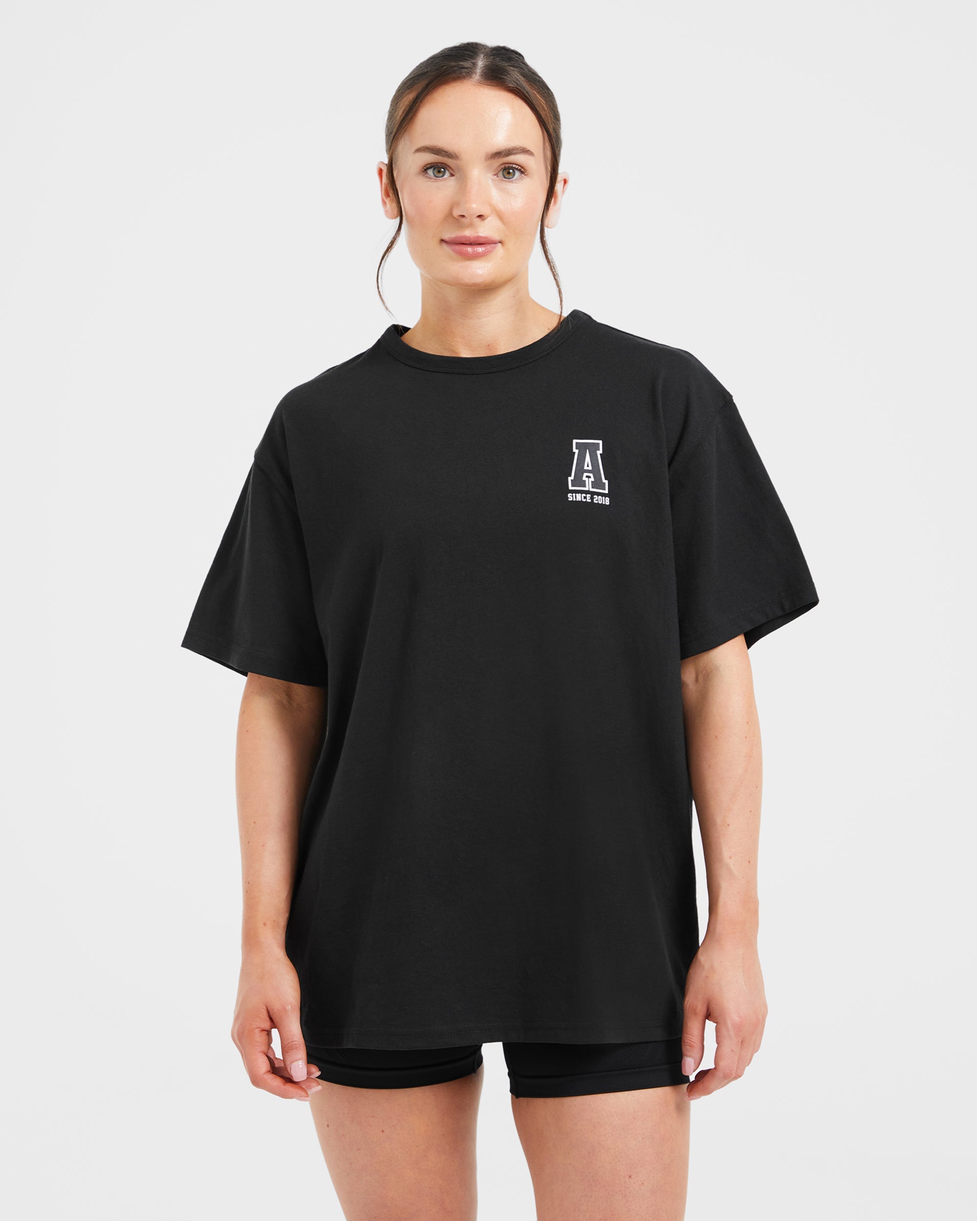 Varsity Statement Oversized T Shirt - Schwarz