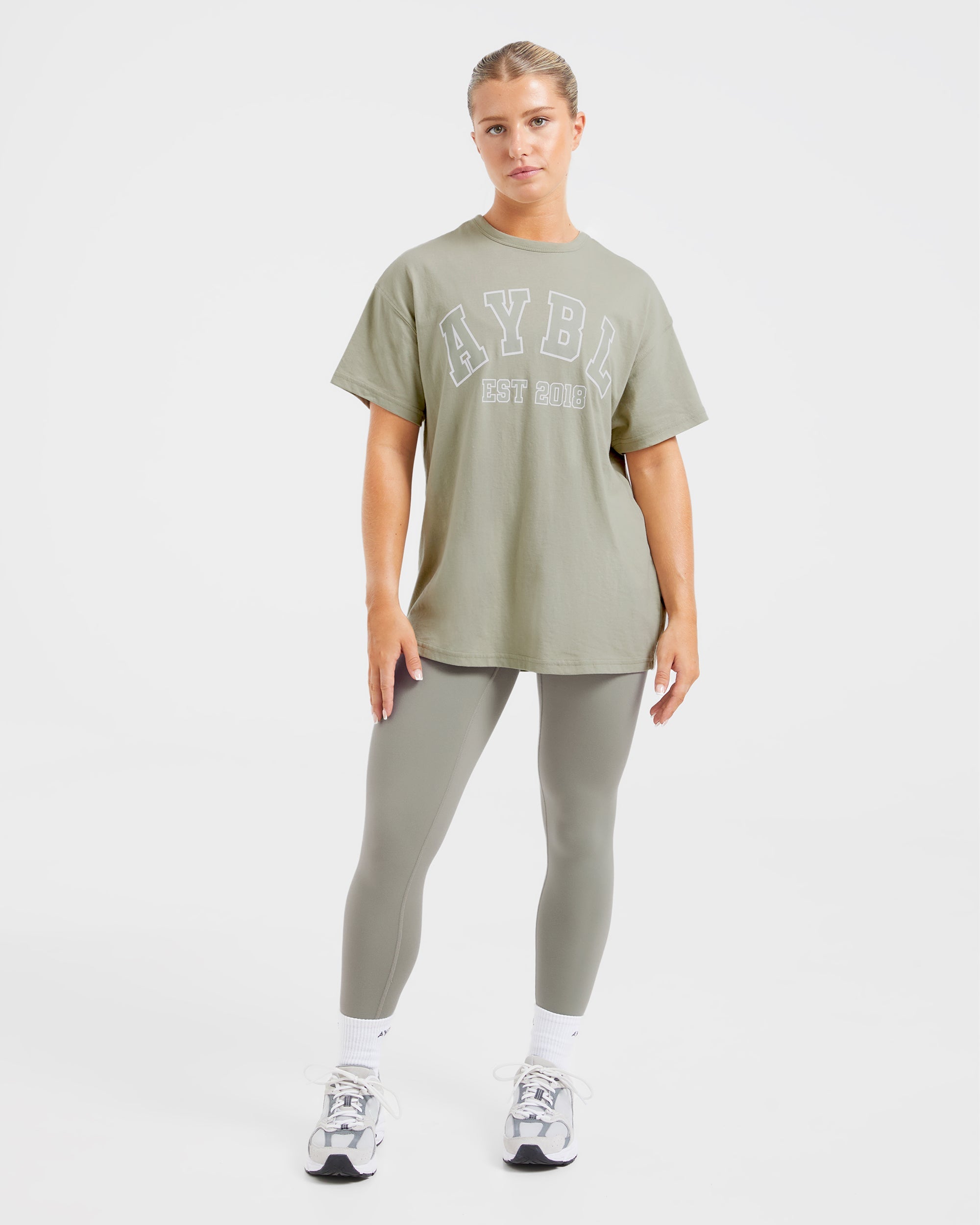 Varsity Oversized T Shirt - Olive Grün