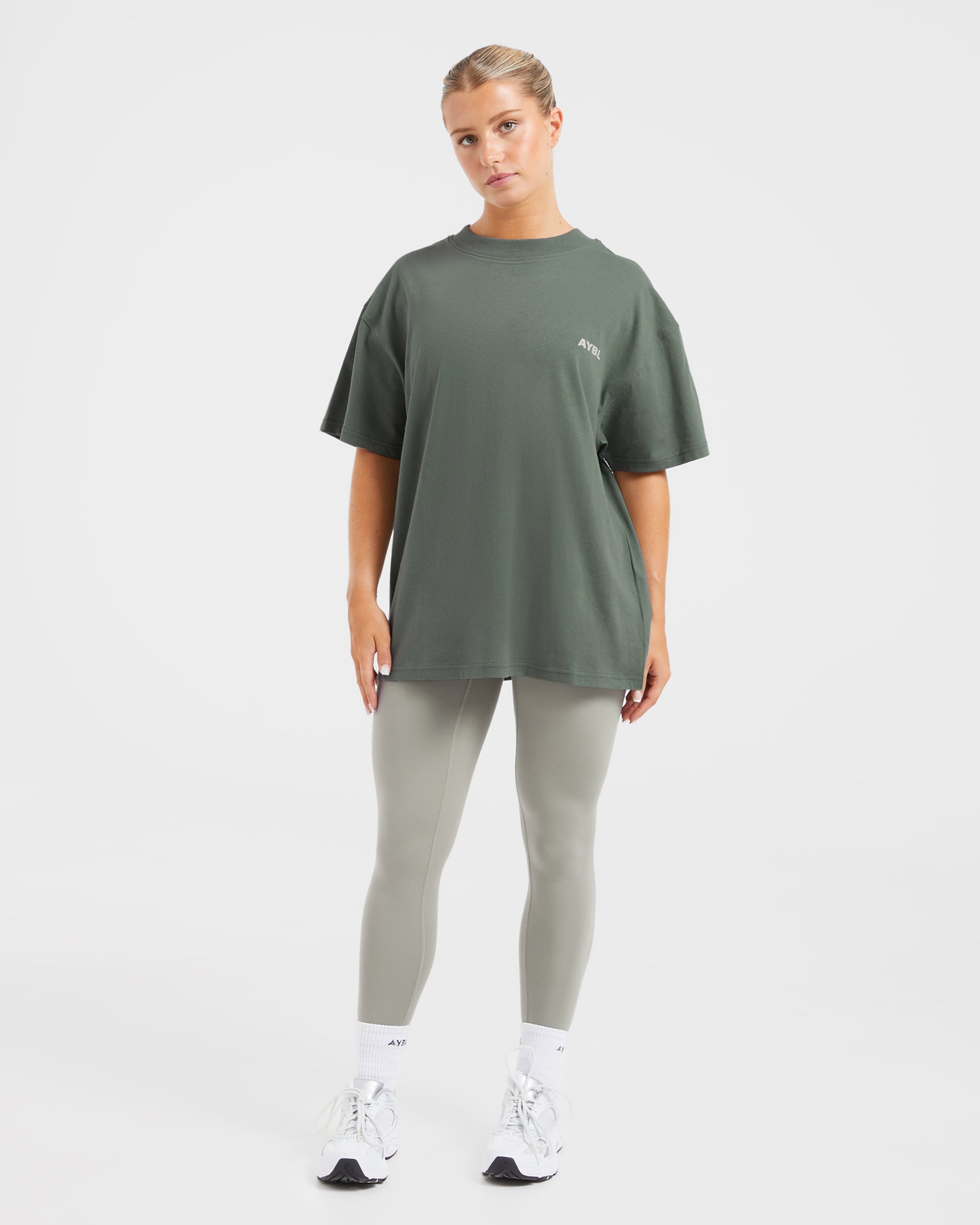 AYBL Lift Italic Oversized T Shirt - Grün/Off Weiß