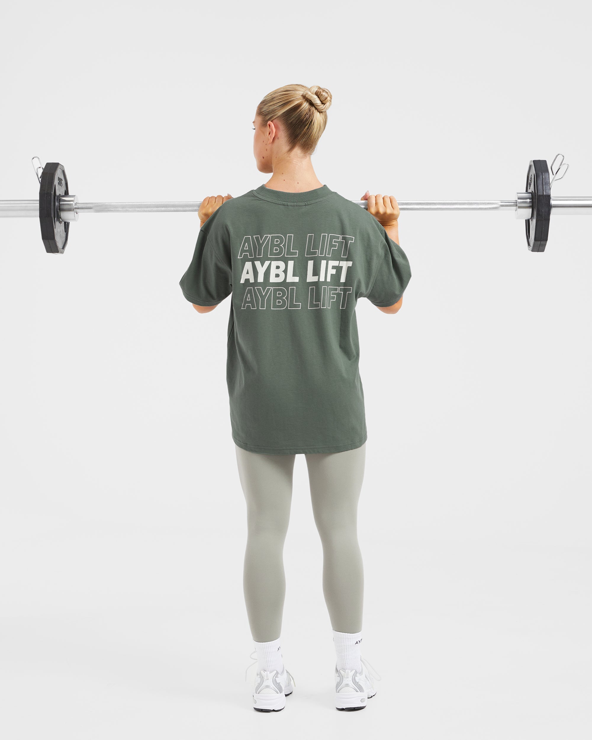 AYBL Lift Italic Oversized T Shirt - Grün/Off Weiß