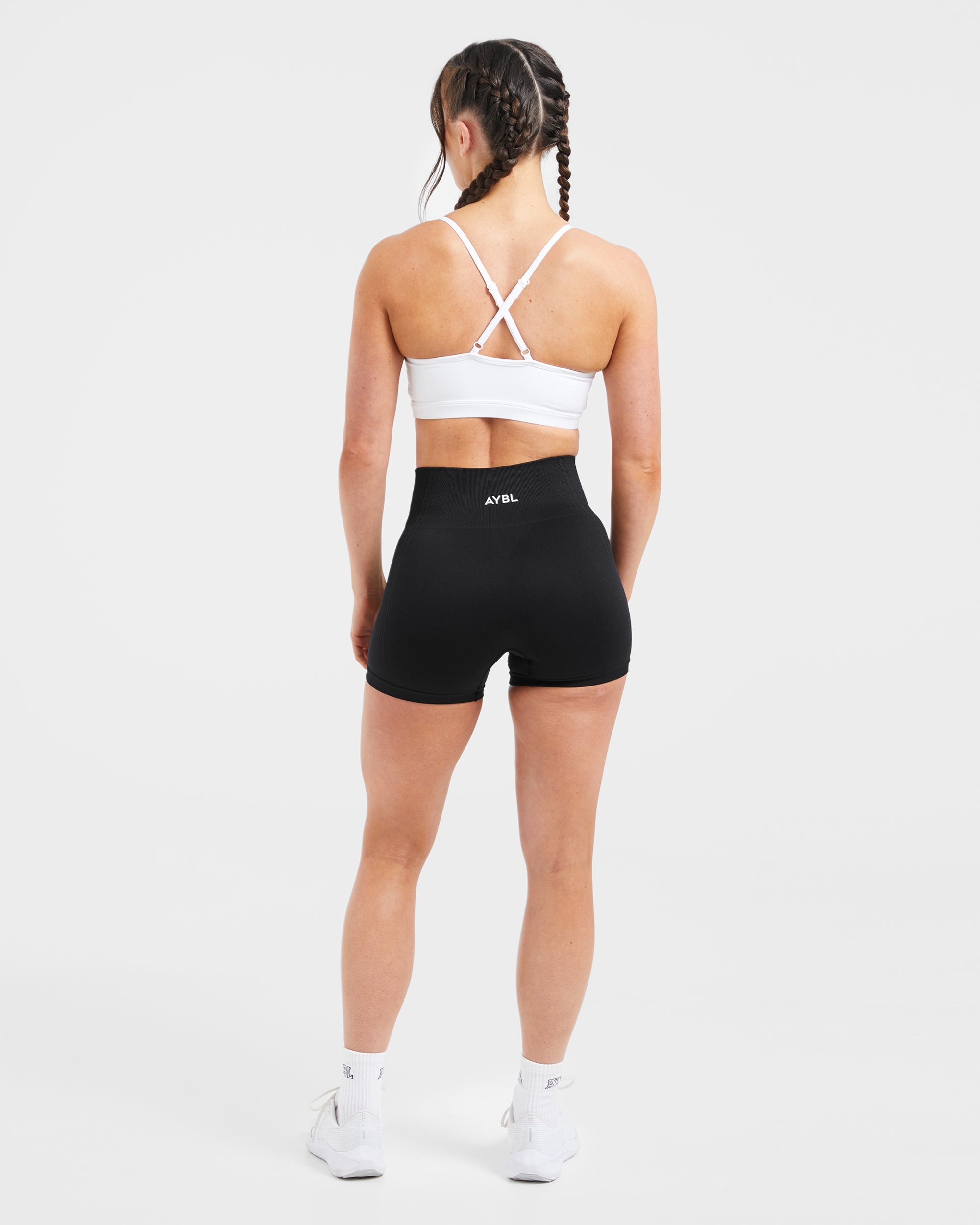 Essential V Neck Sports Bra - Weiß