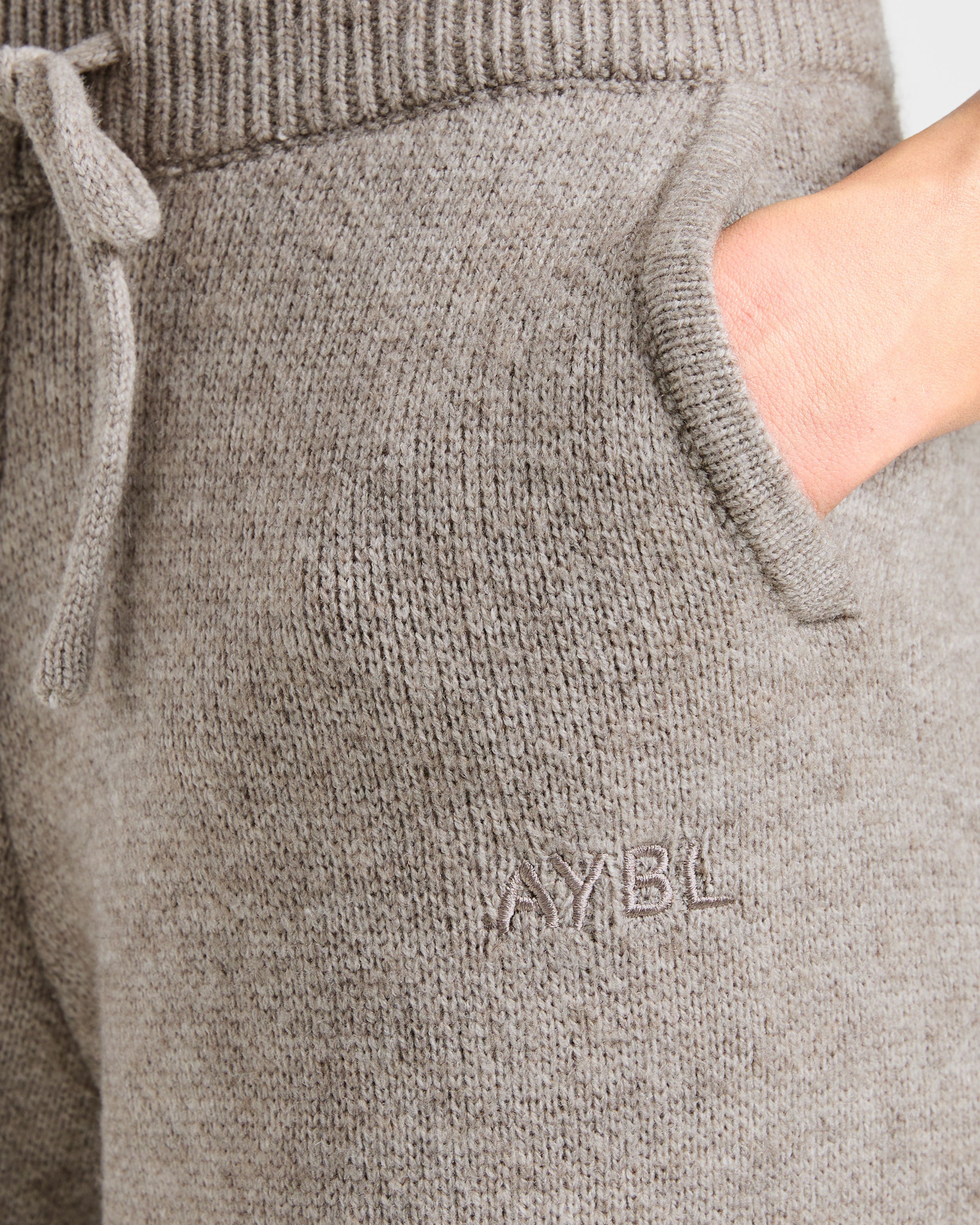 Soft Oversized Knitted Straight Leg Joggers - Braun Marl