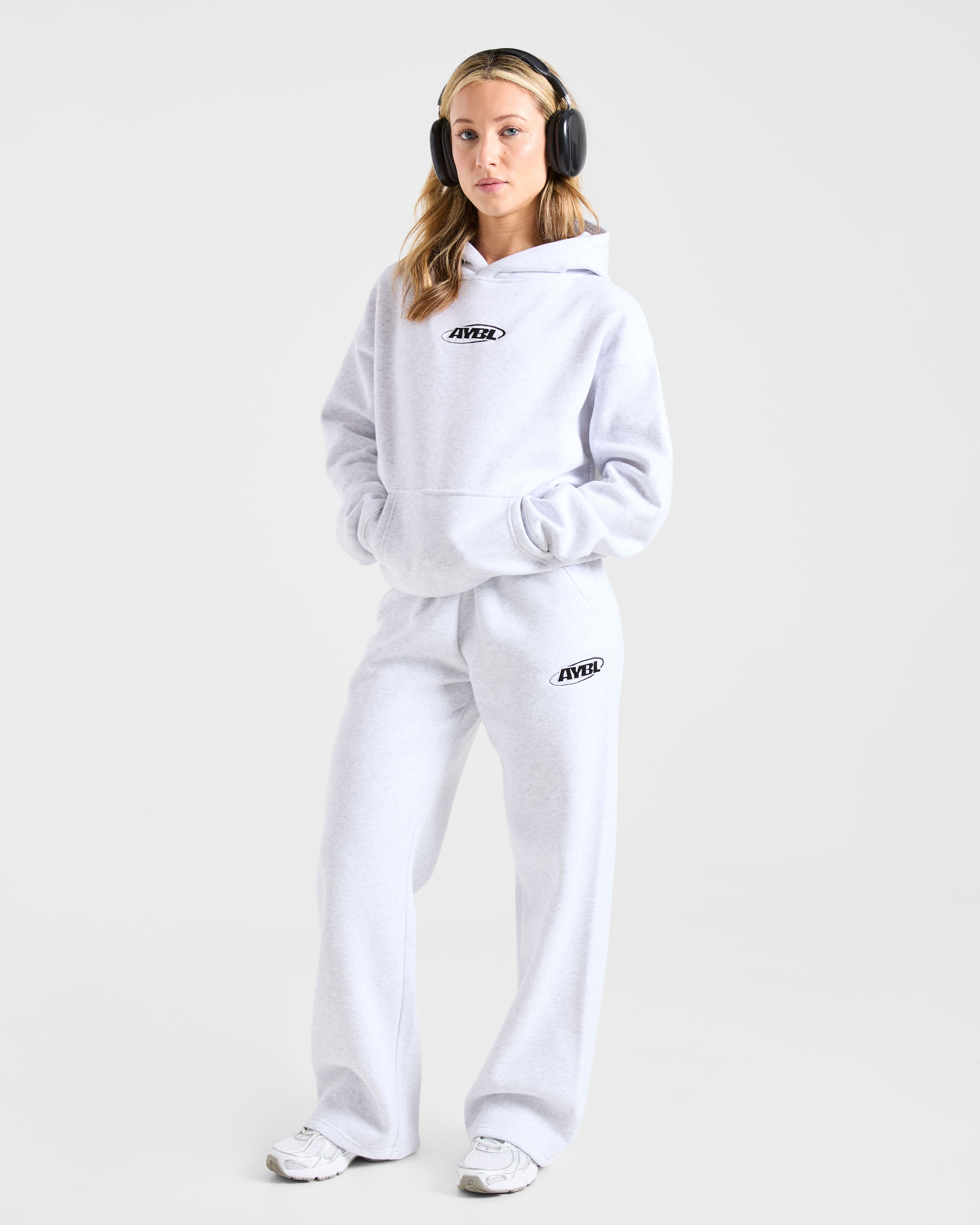 Sports Essentials Oversized Straight Leg Joggers - Heather Grau/Schwarz