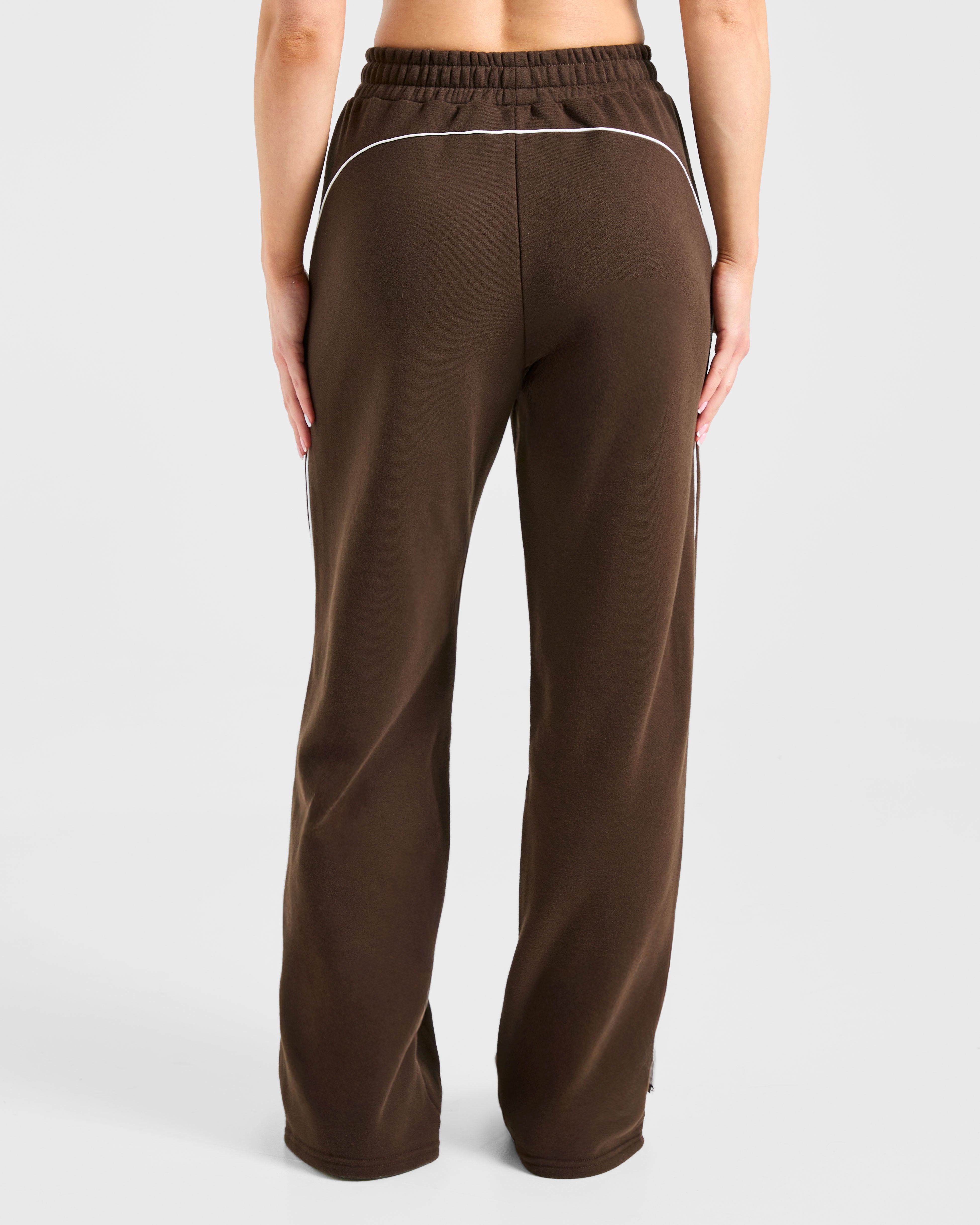 Form Straight Leg Joggers - Coffee Bean