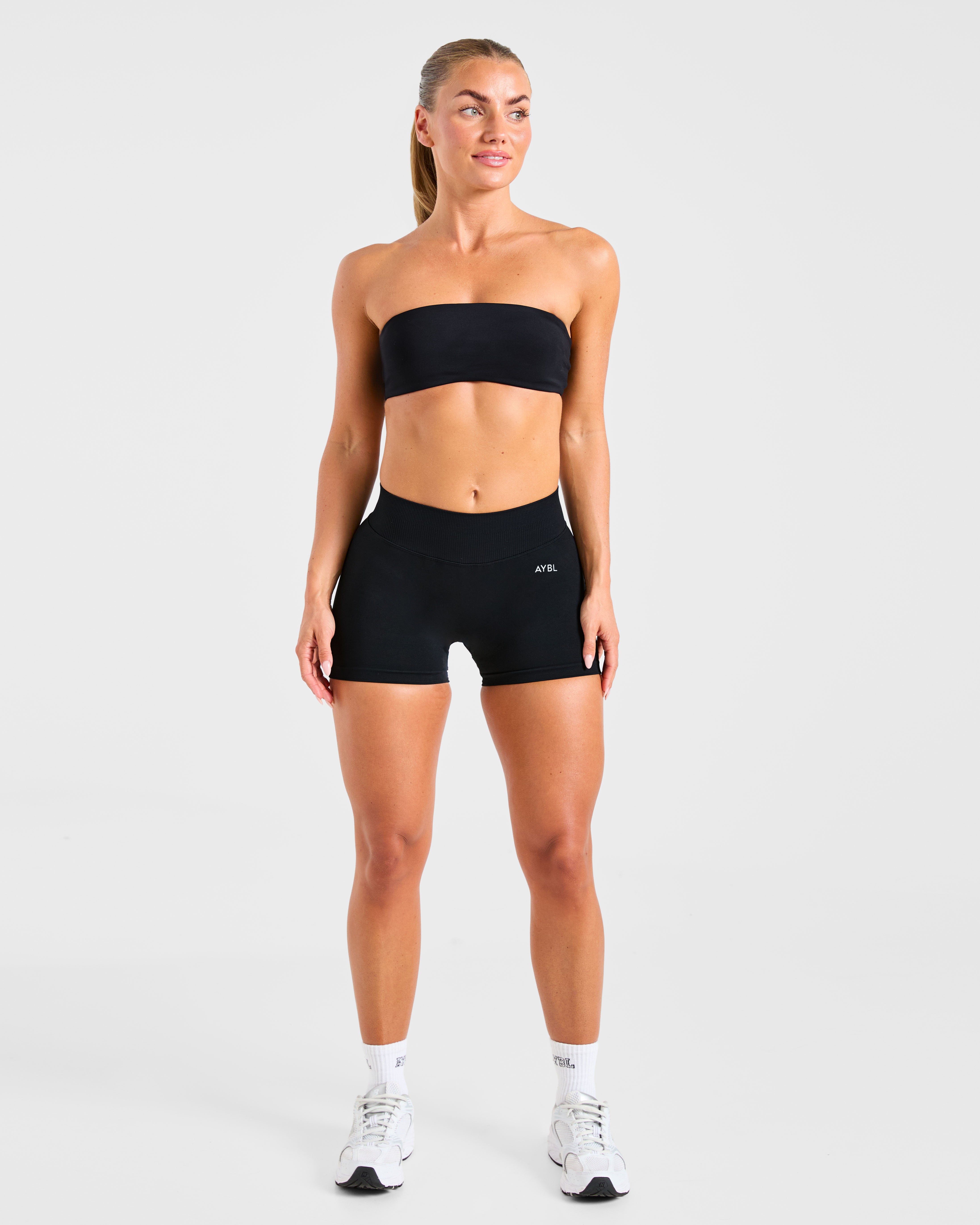 Essential Bandeau Sports Bra - Schwarz