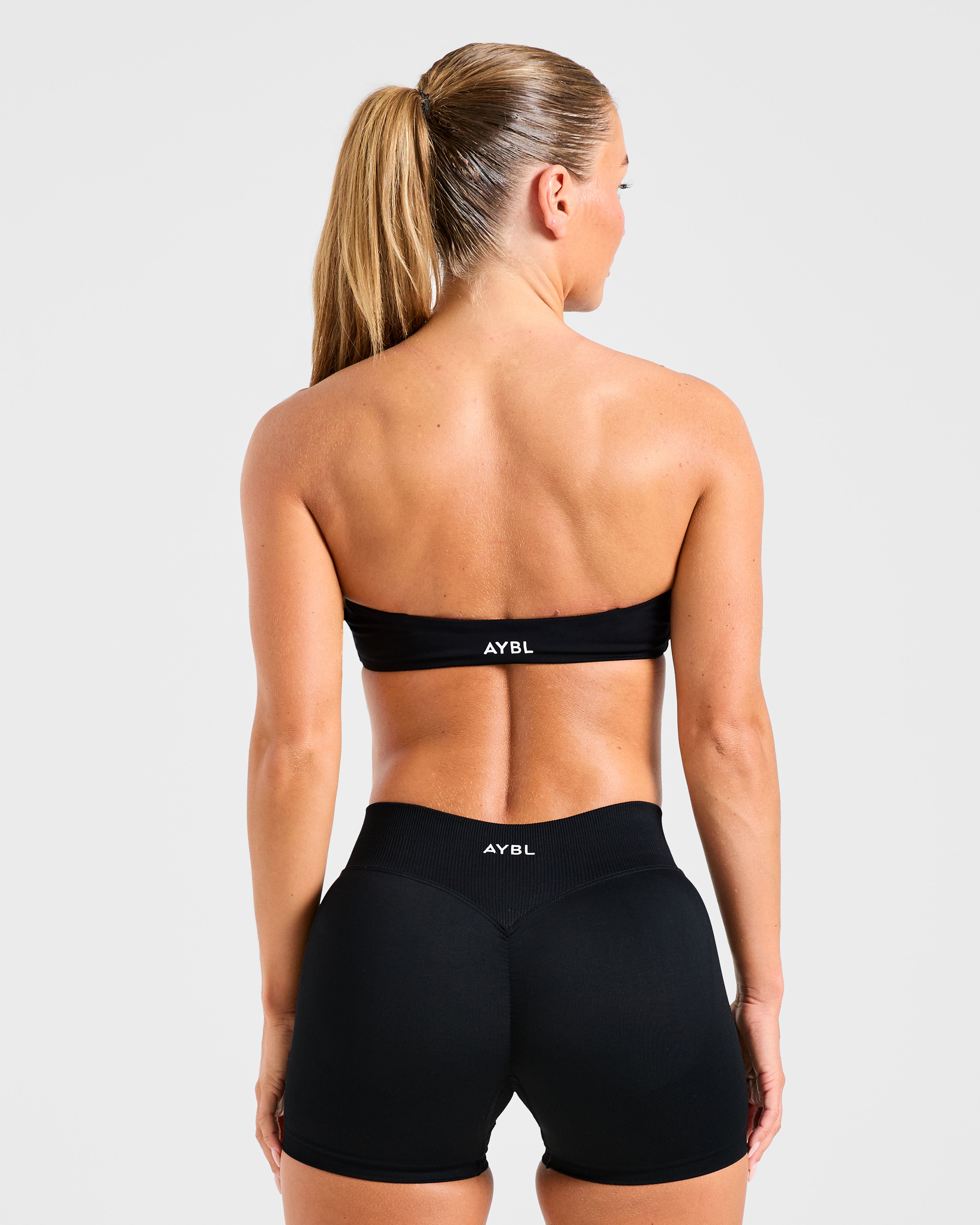 Essential Bandeau Sports Bra - Schwarz