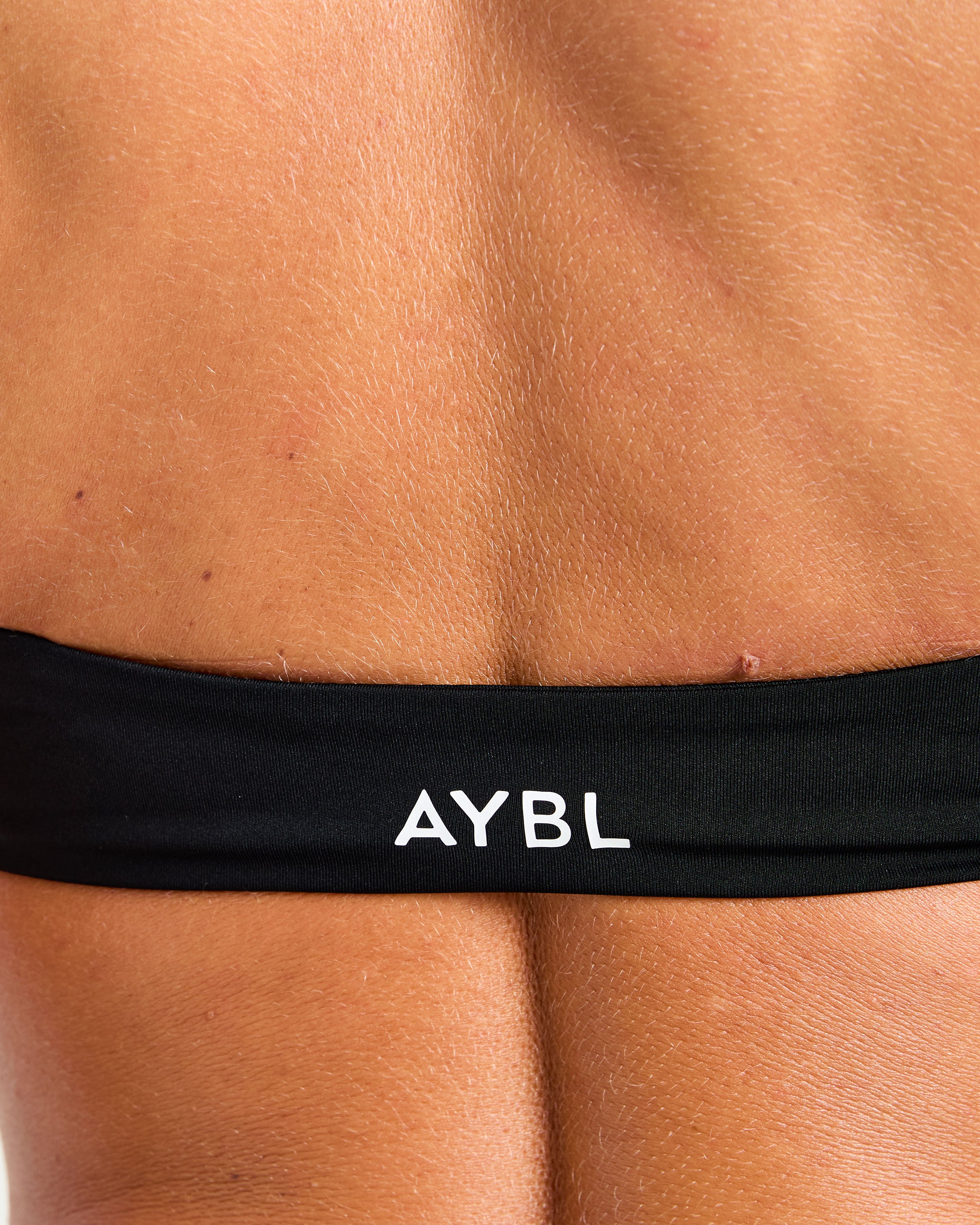 Essential Bandeau Sports Bra - Schwarz