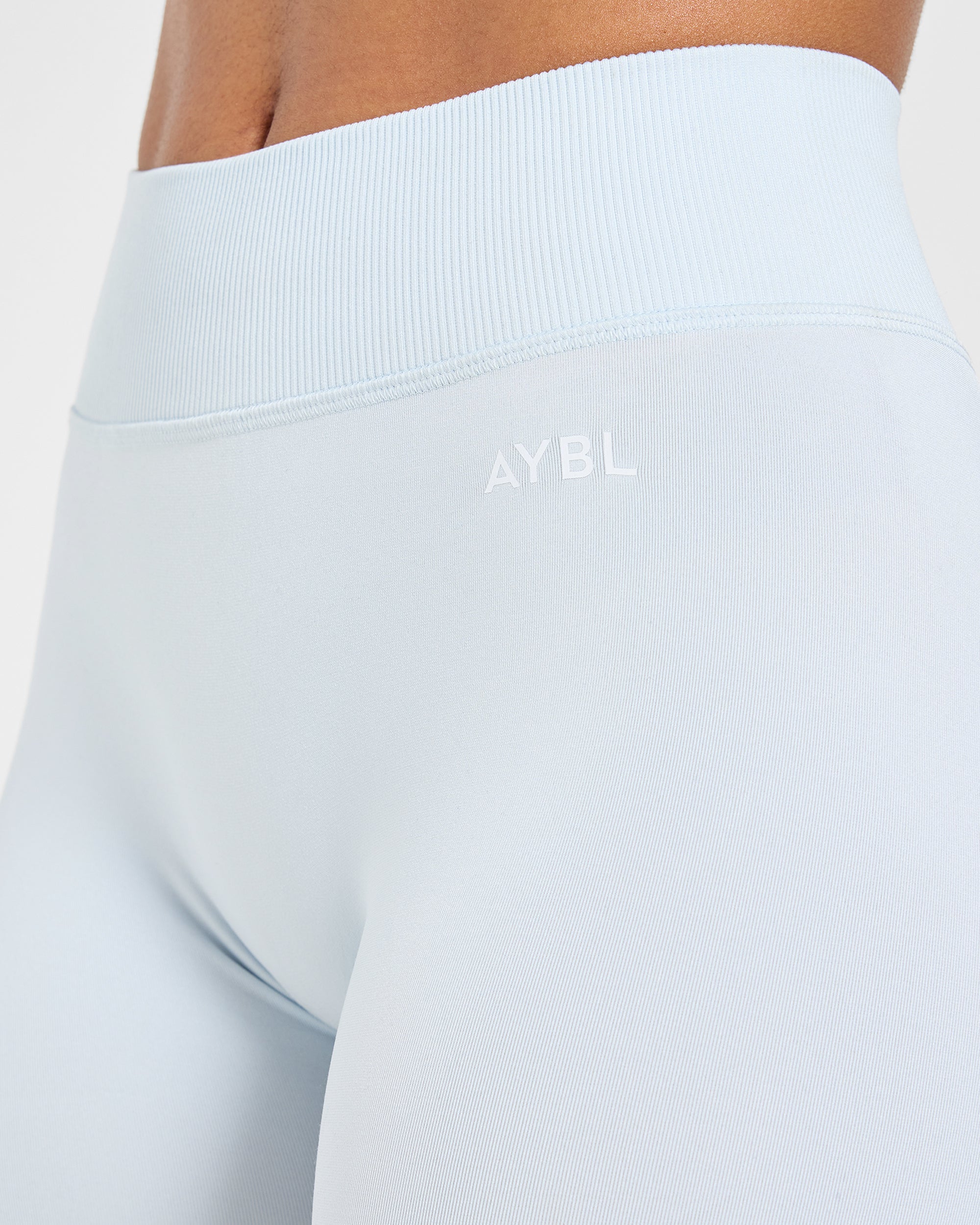 Adapt Seamless Shorts | 4.5" - Iced Blau