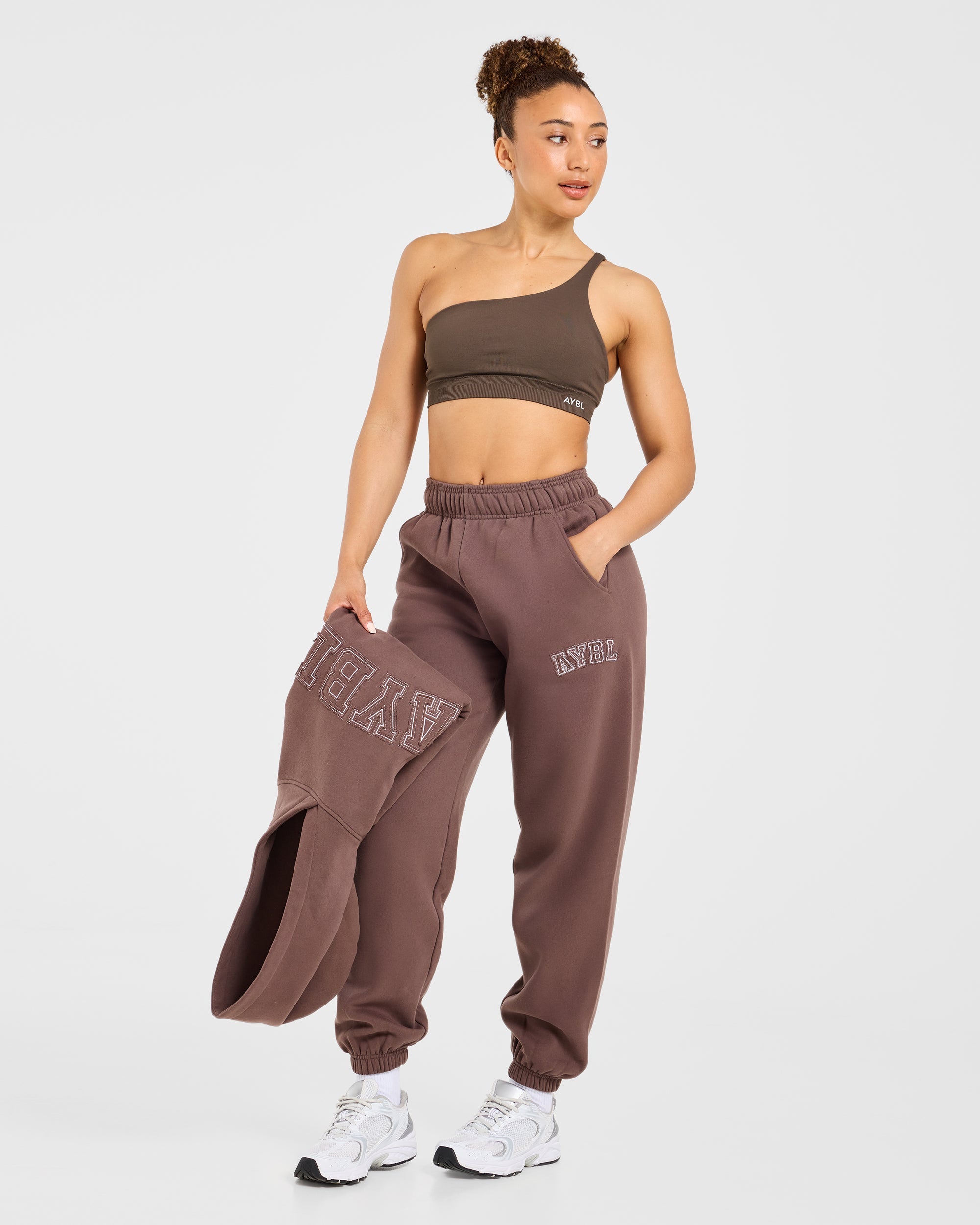 Varsity Applique Oversized Joggers - Braun