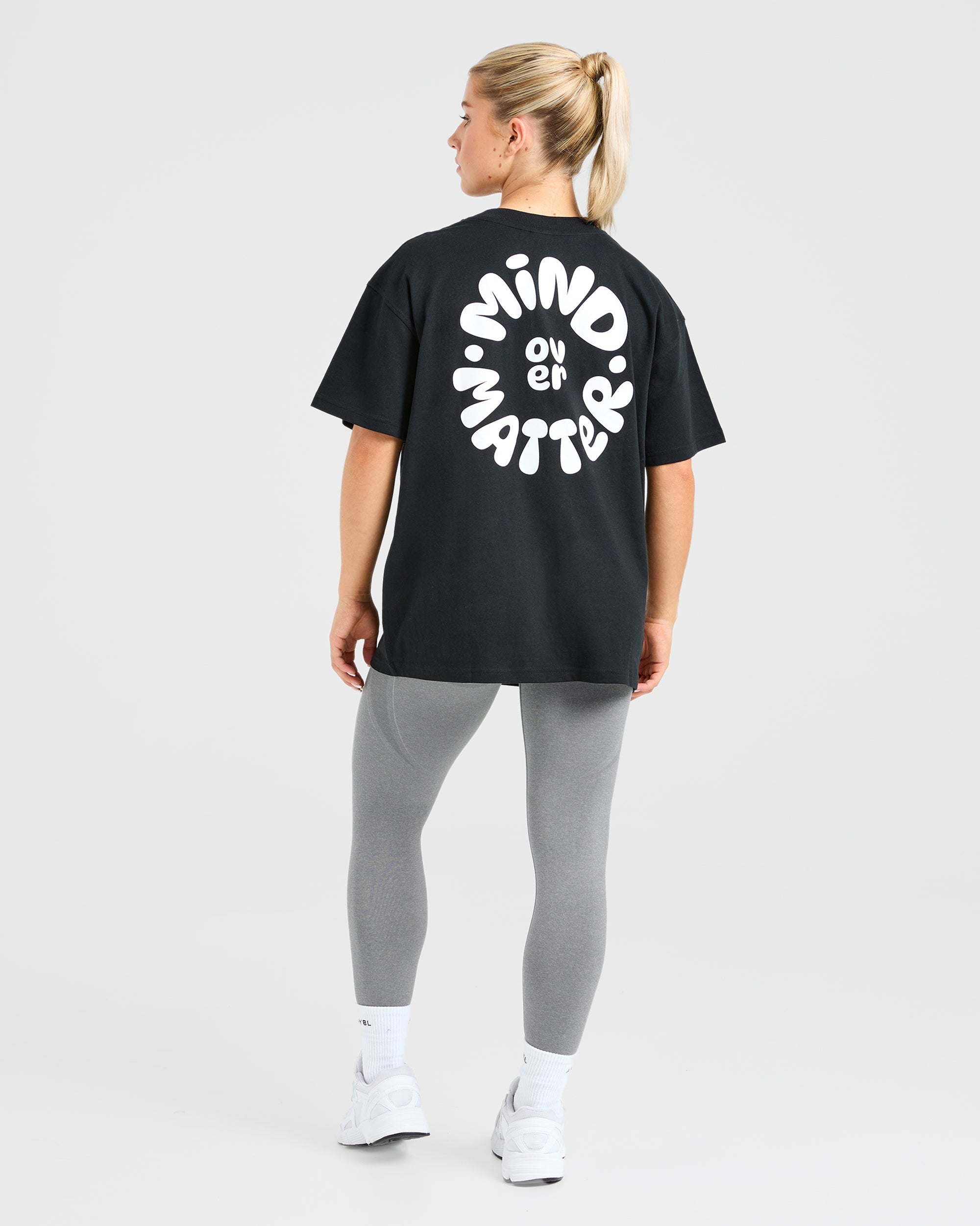 Mind Over Matter V2 Oversized T Shirt - Schwarz