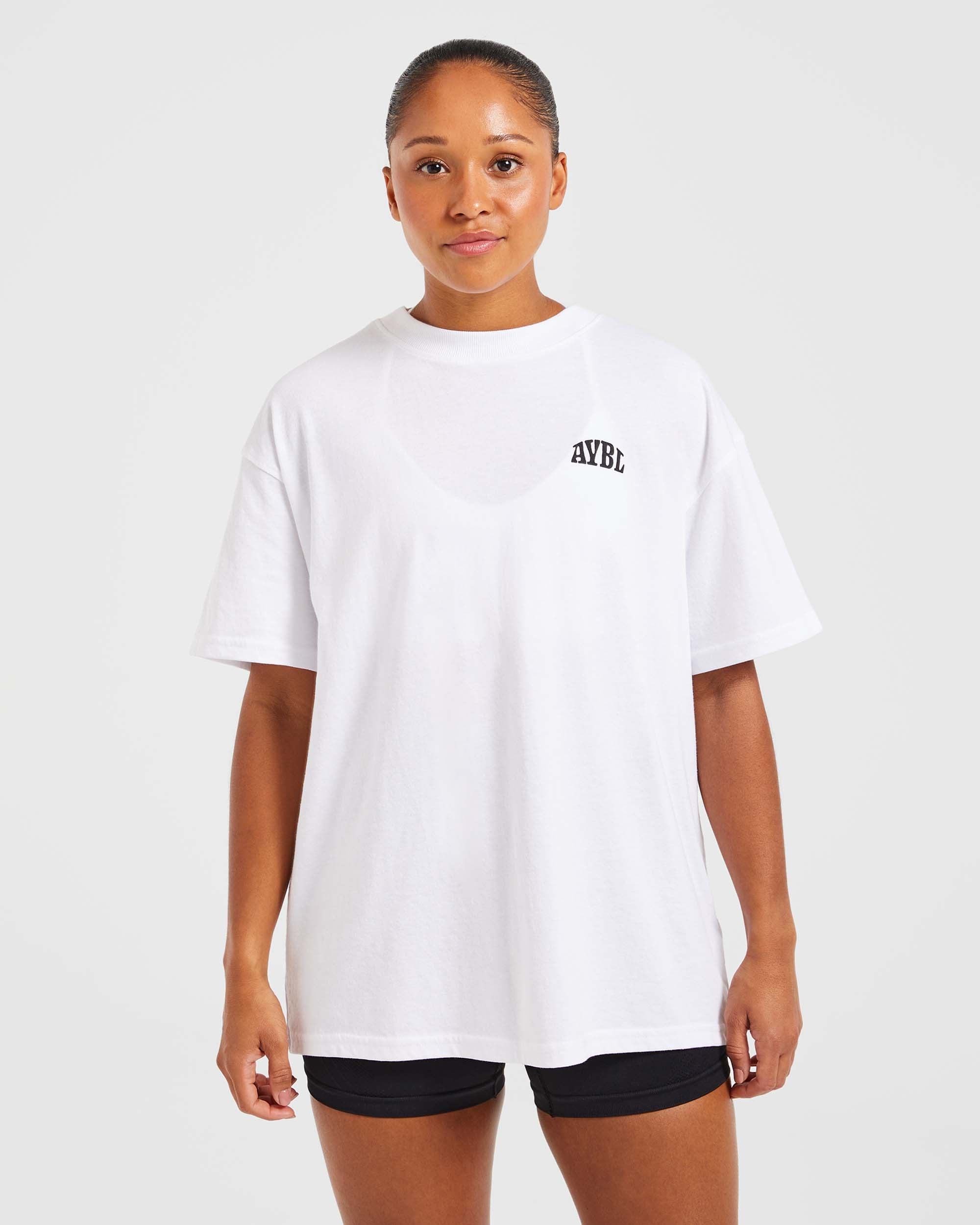 Believe Achieve Oversized T Shirt - Weiß