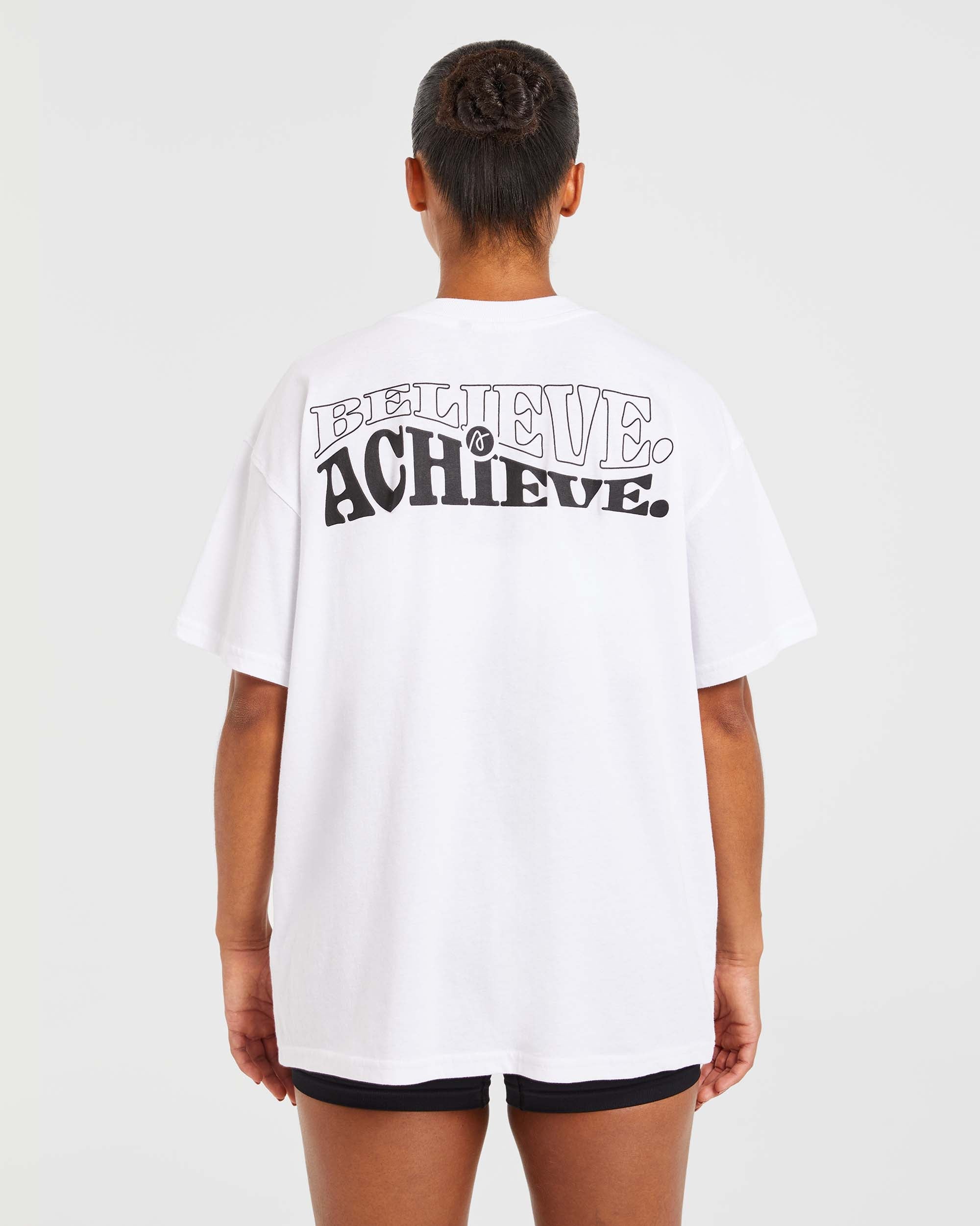 Believe Achieve Oversized T Shirt - Weiß