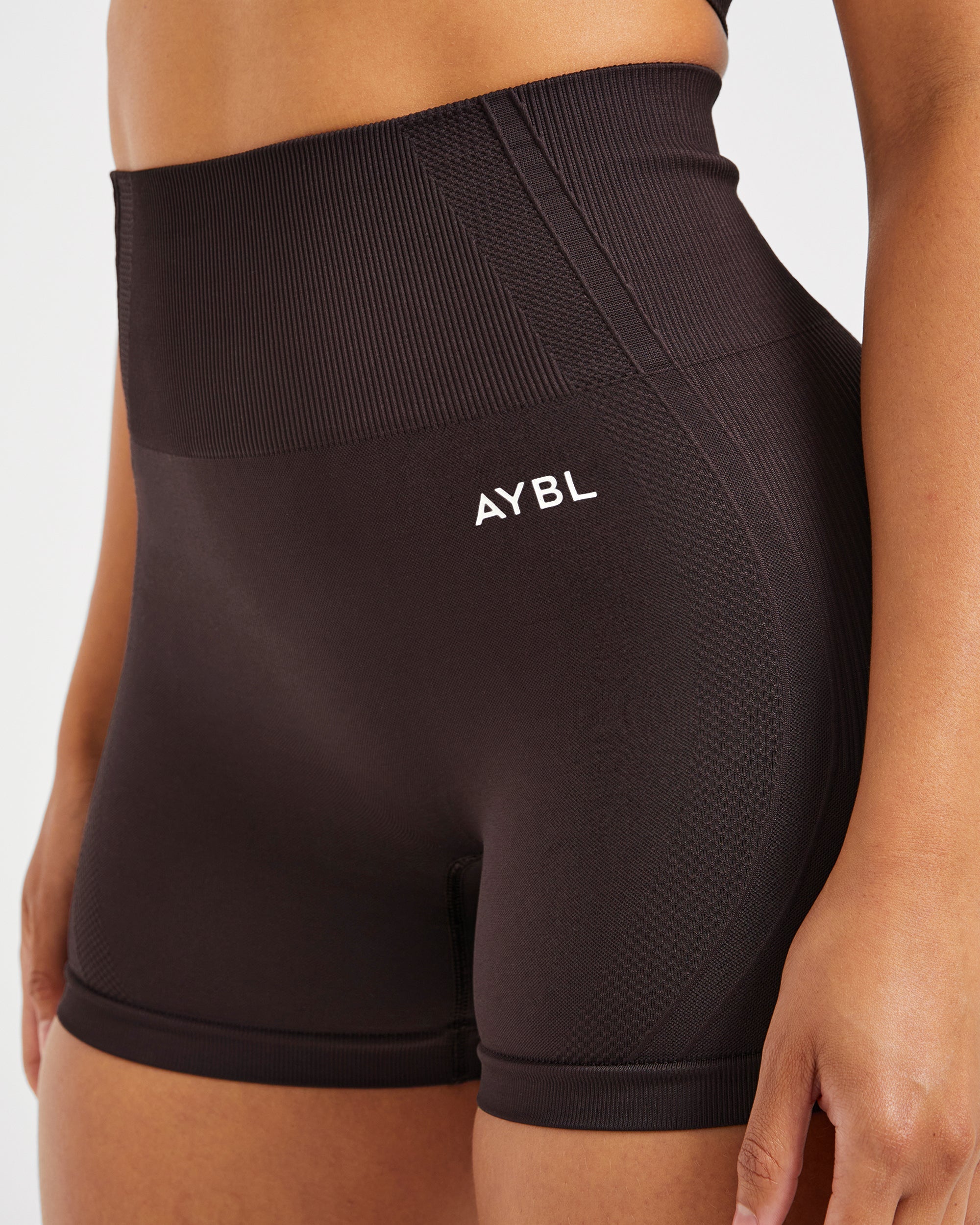 Balance V3 Seamless Shorts - Dark Braun