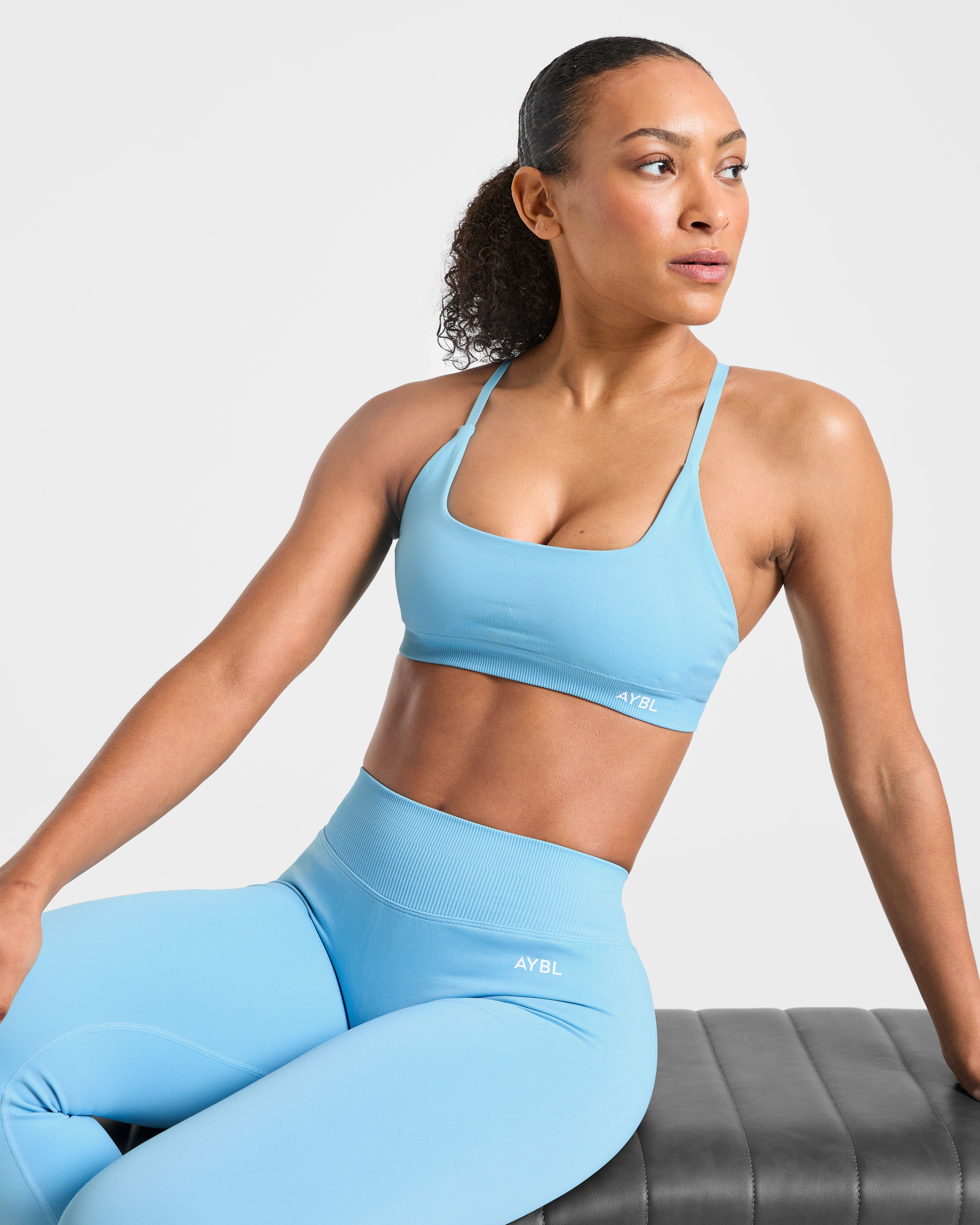 Enhance Seamless Sports Bra - Powder Blau