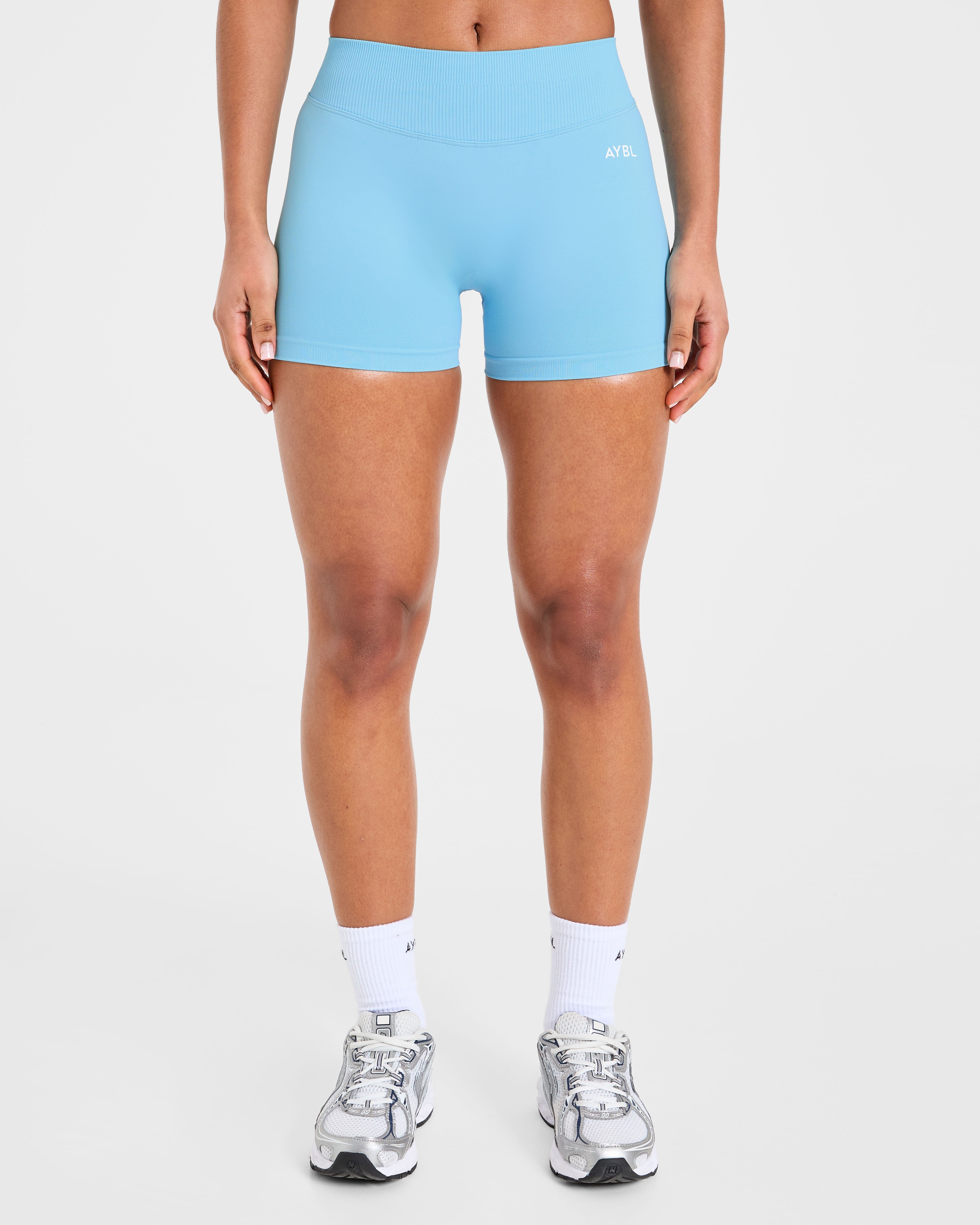 Enhance Seamless Shorts | 3.5" - Powder Blau