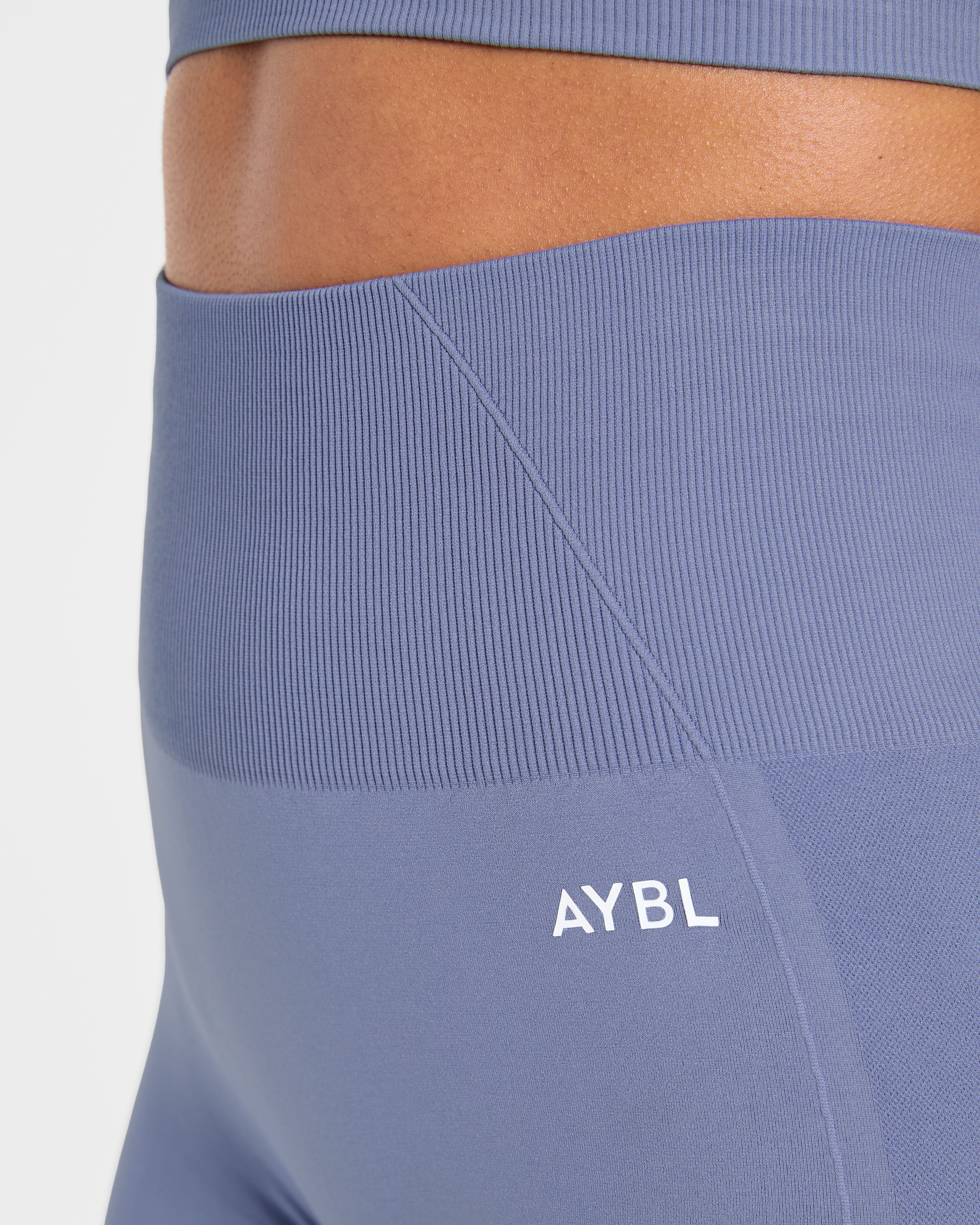 Empower Seamless Shorts - Slate Blau